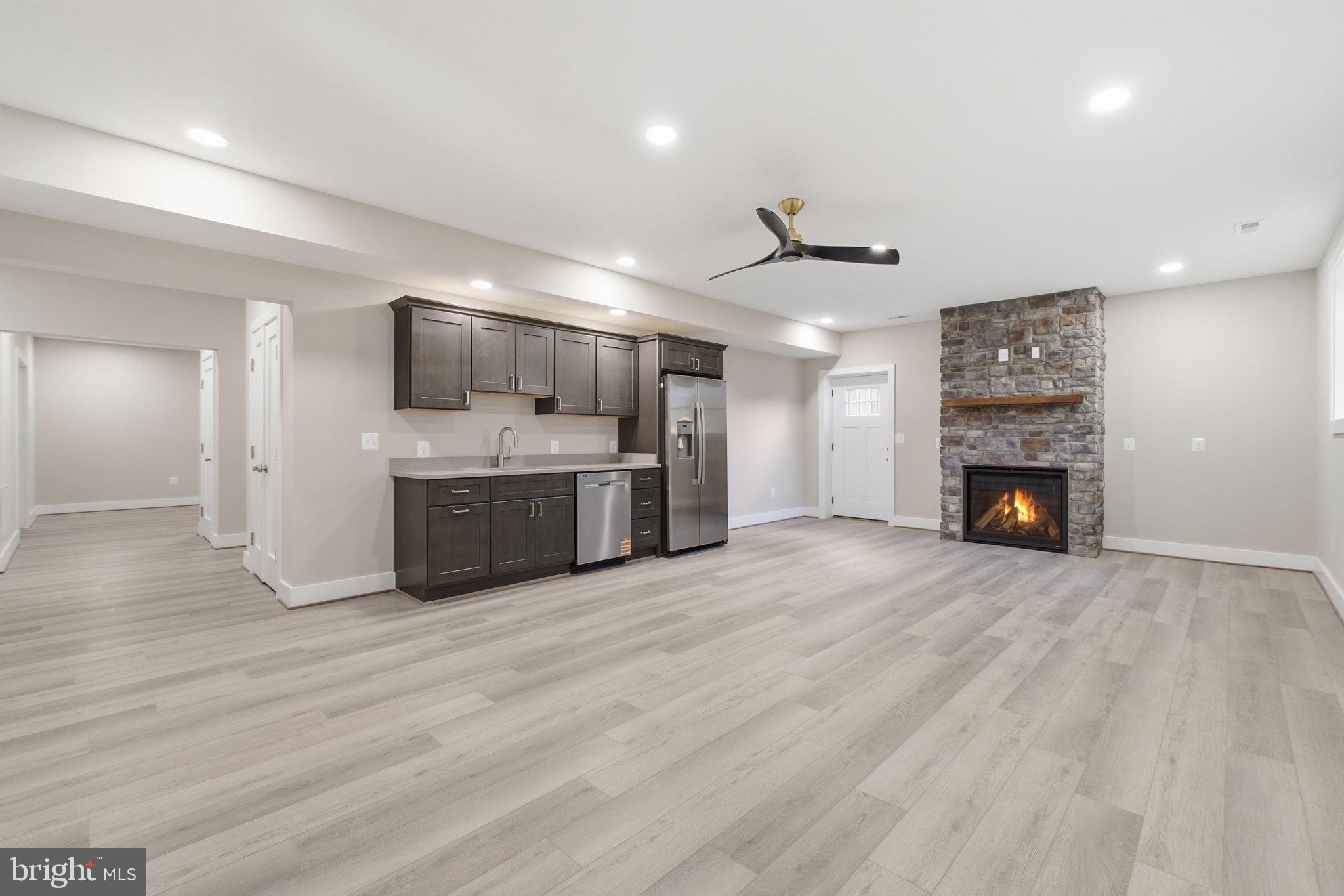 PIMMIT HILLS - Residential