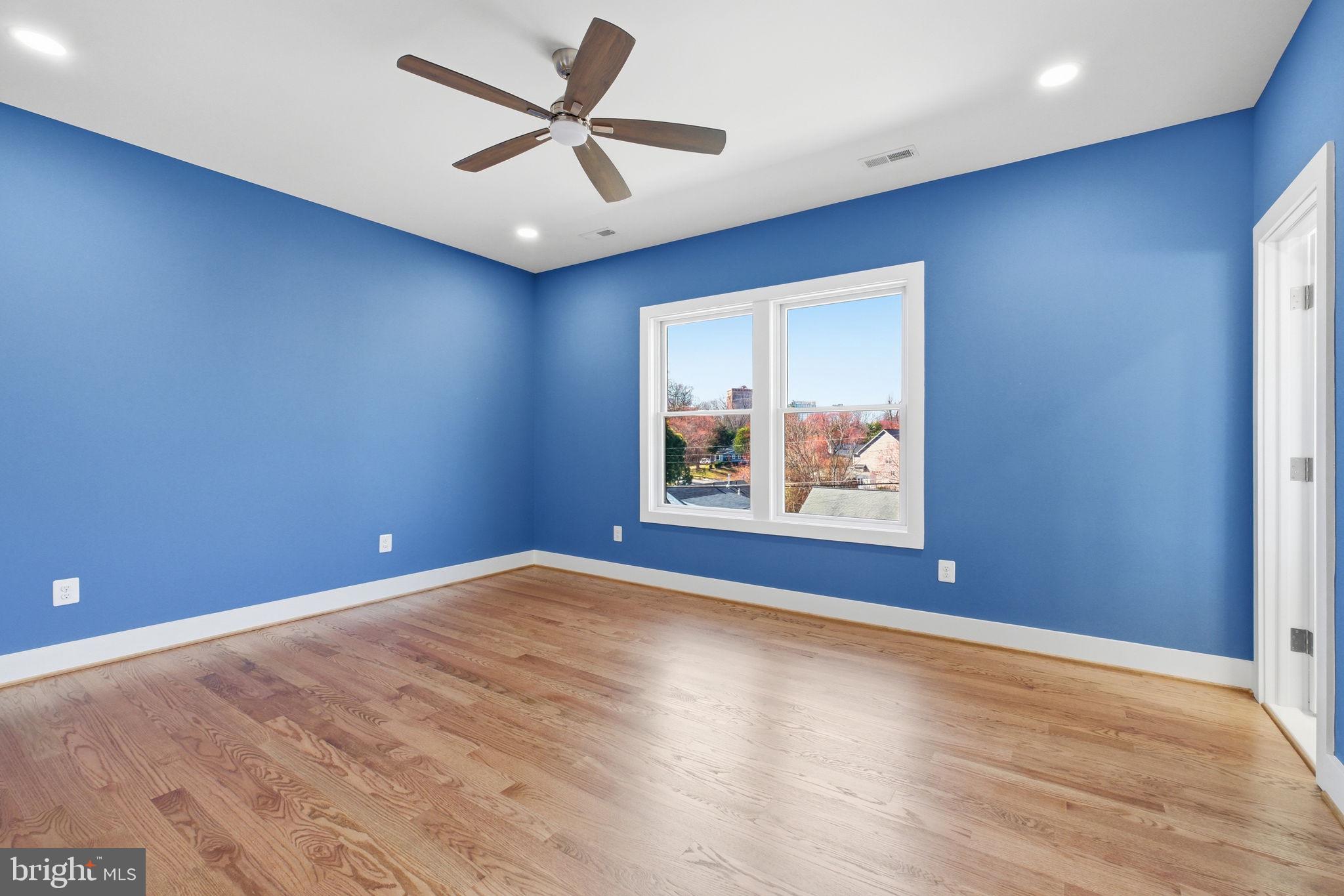 PIMMIT HILLS - Residential