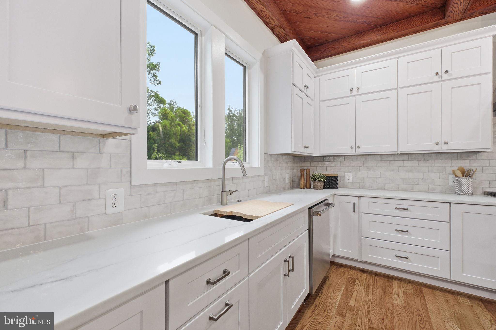 PIMMIT HILLS - Residential