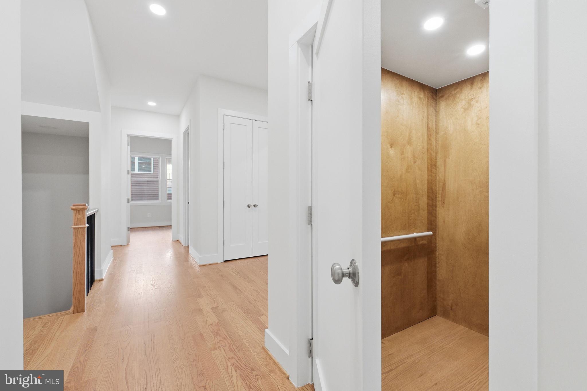 PIMMIT HILLS - Residential