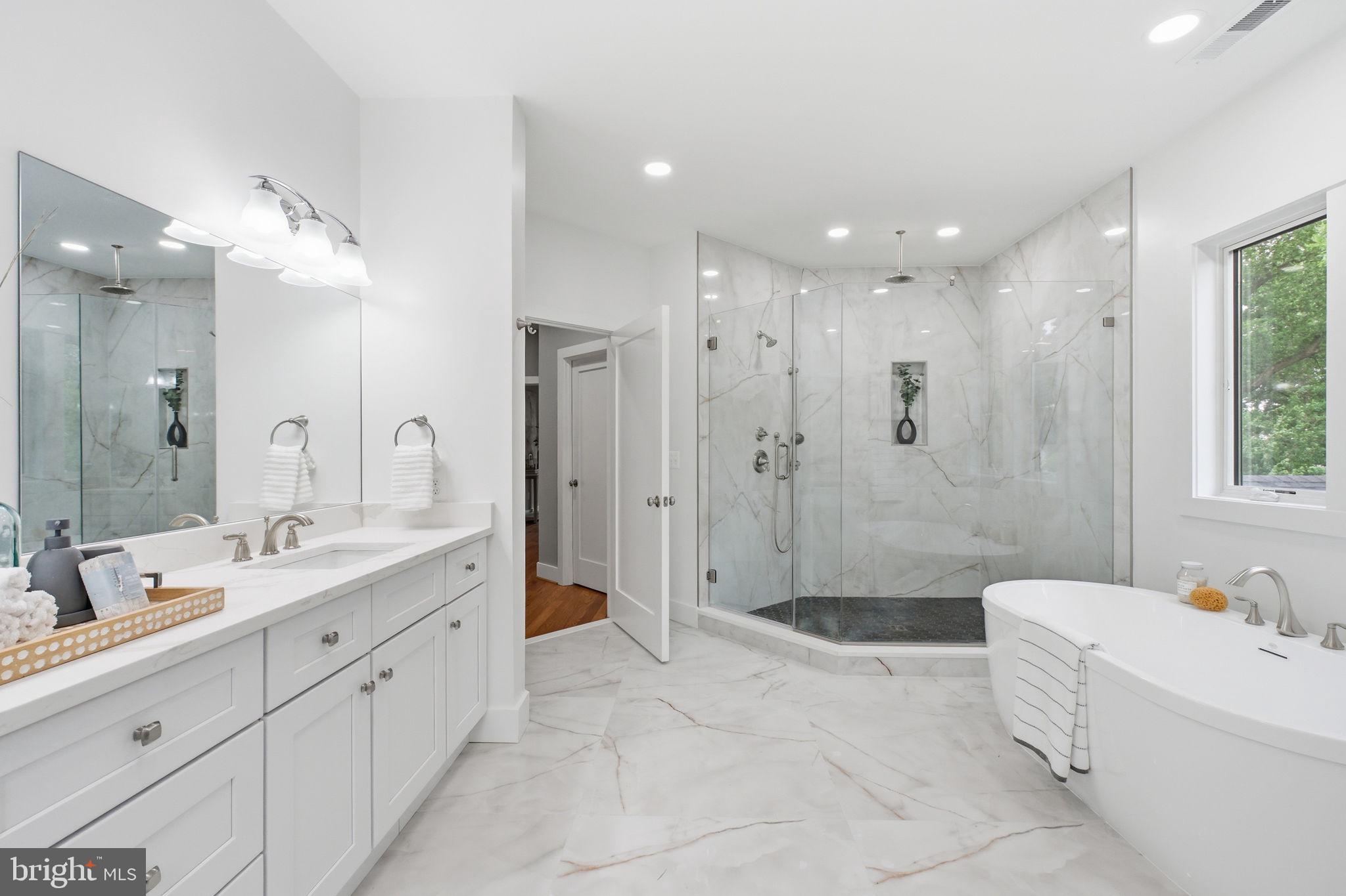 PIMMIT HILLS - Residential