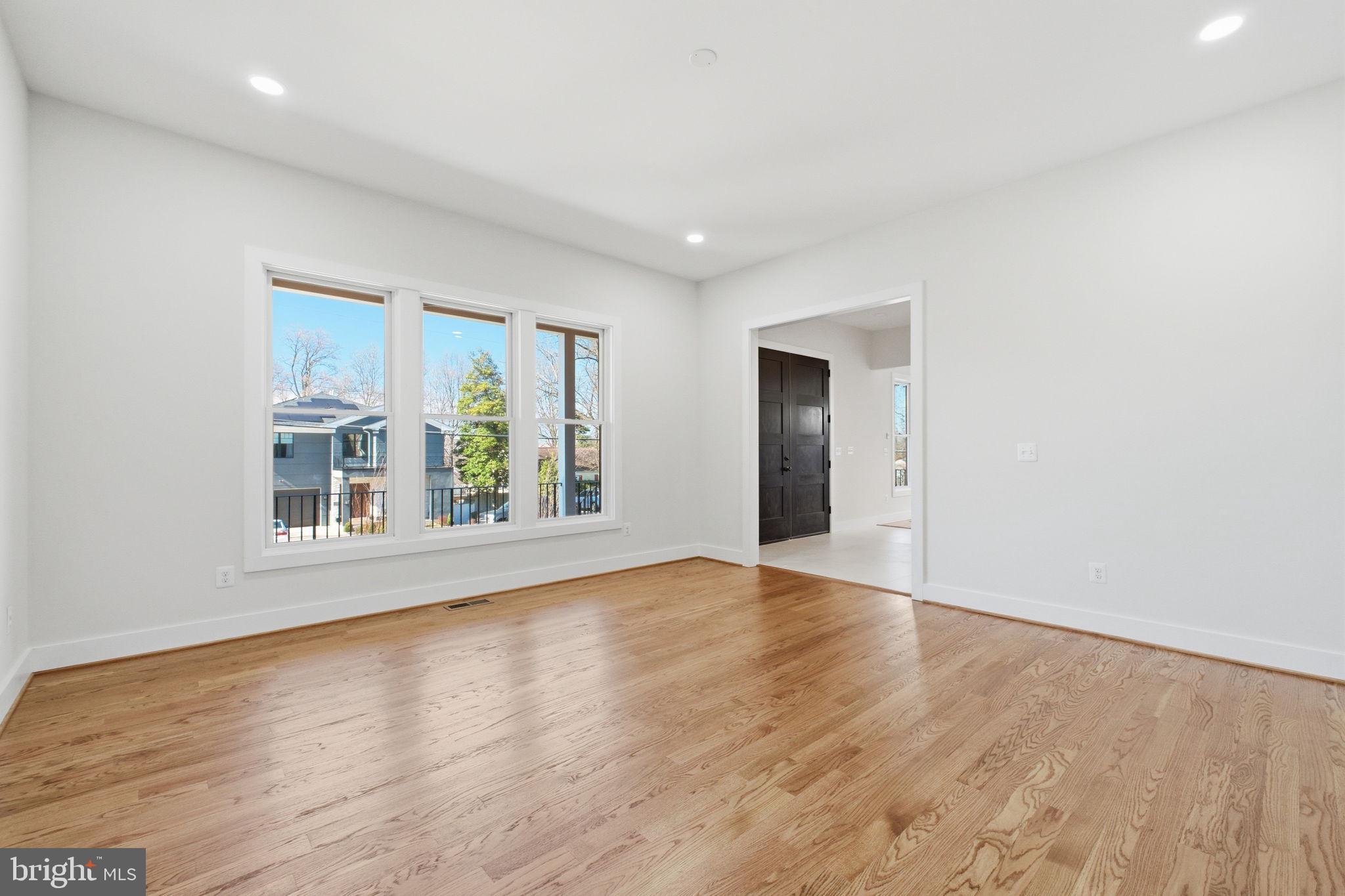 PIMMIT HILLS - Residential