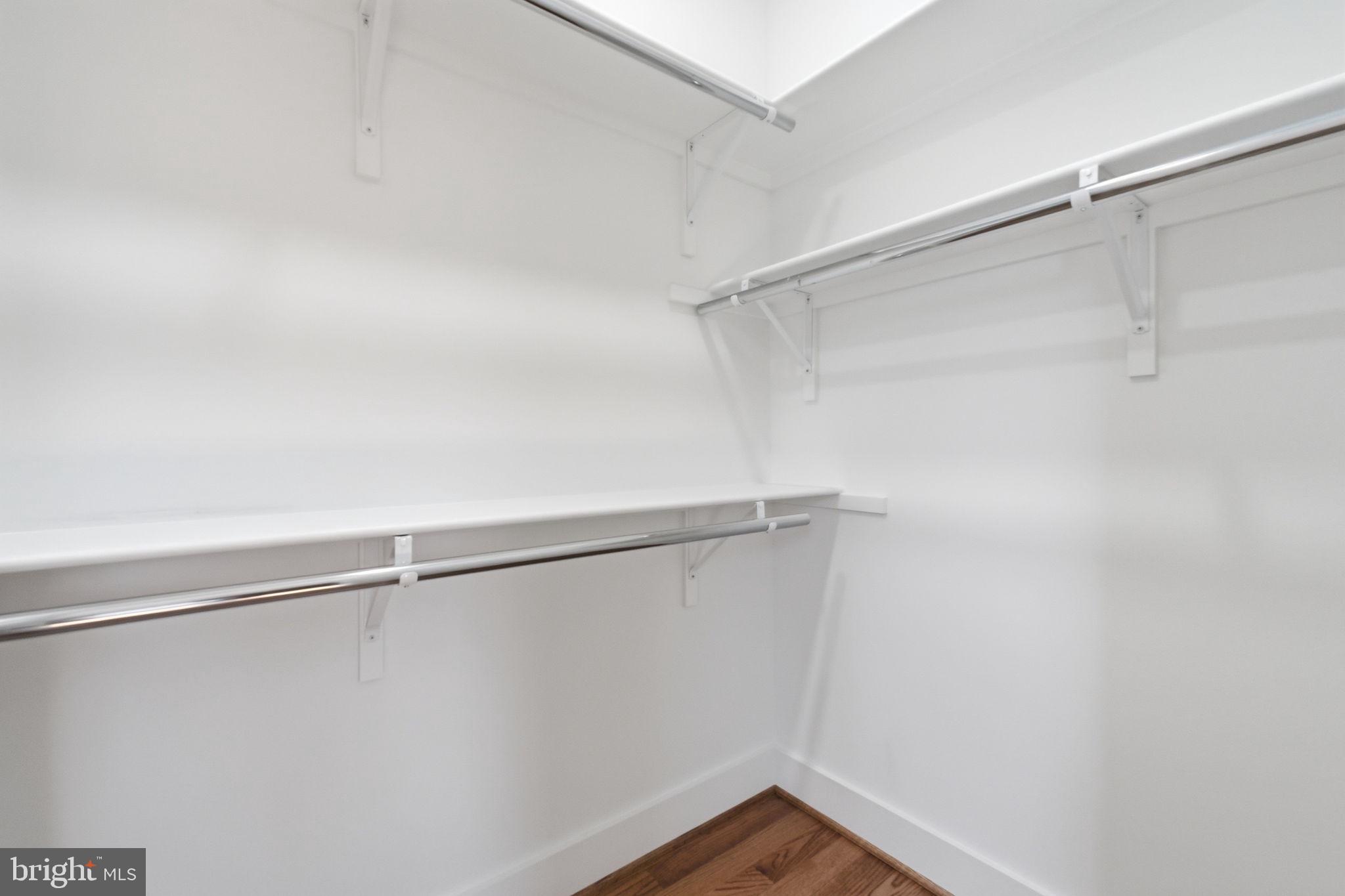 PIMMIT HILLS - Residential