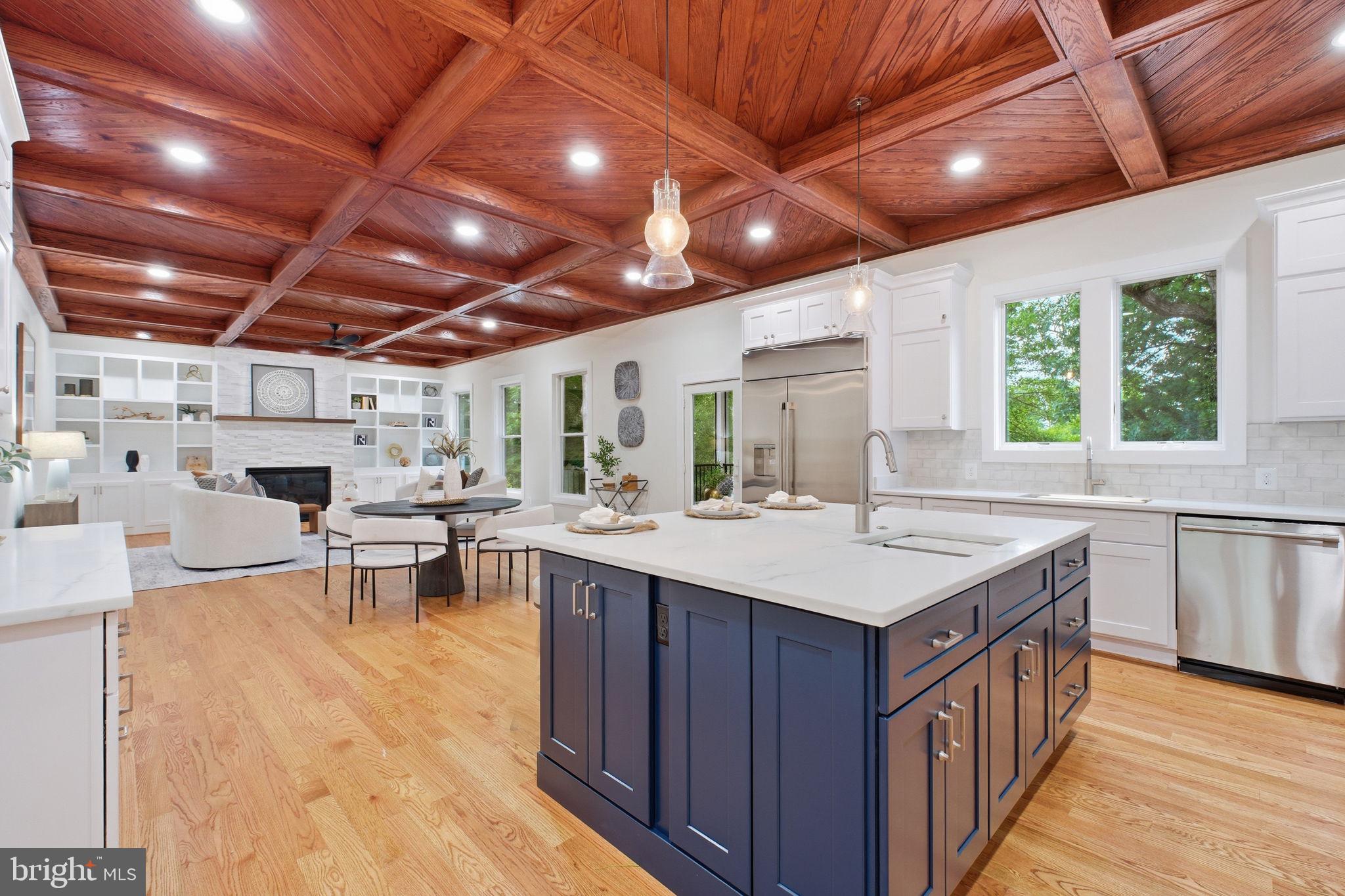 PIMMIT HILLS - Residential