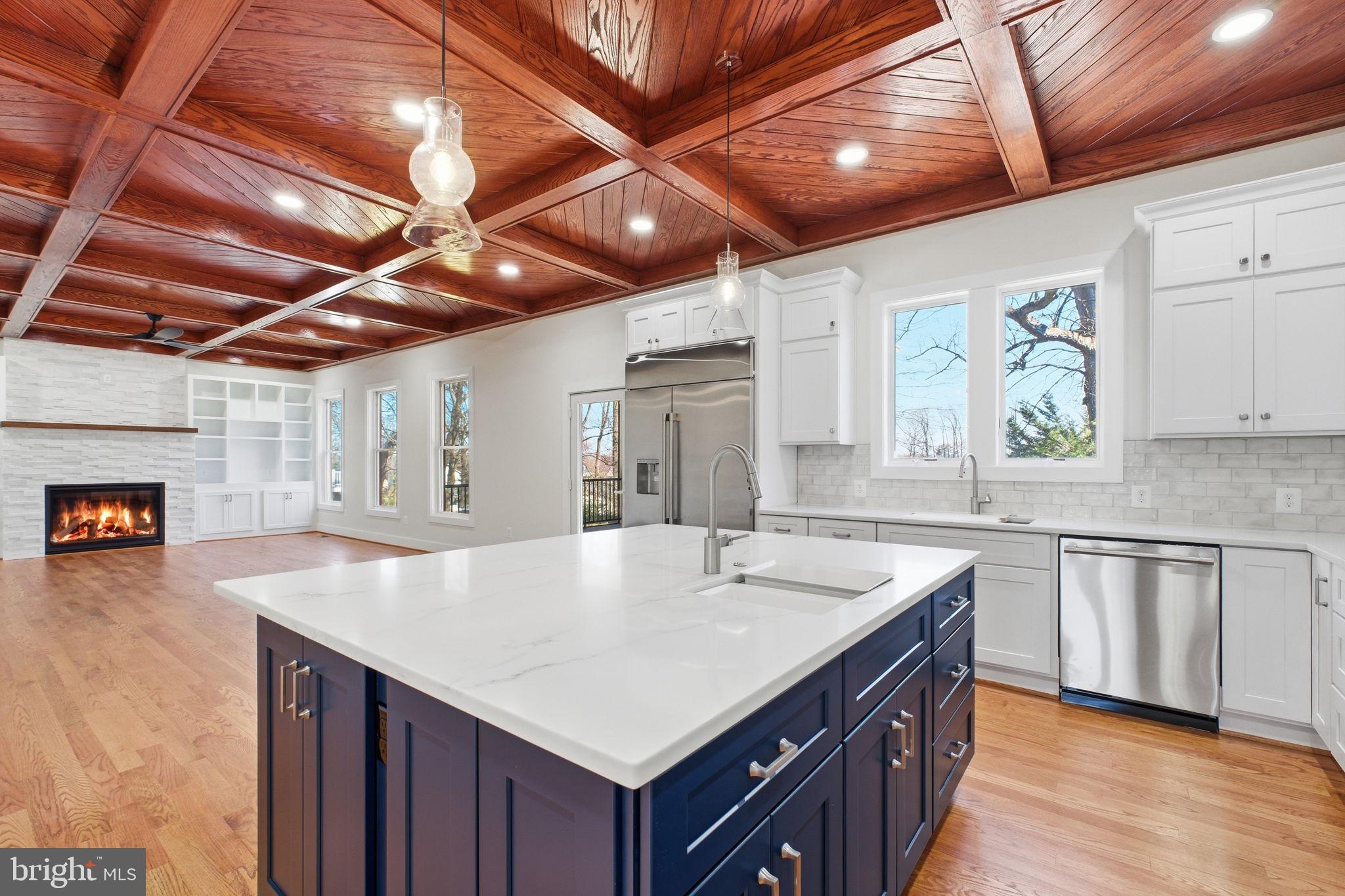 PIMMIT HILLS - Residential