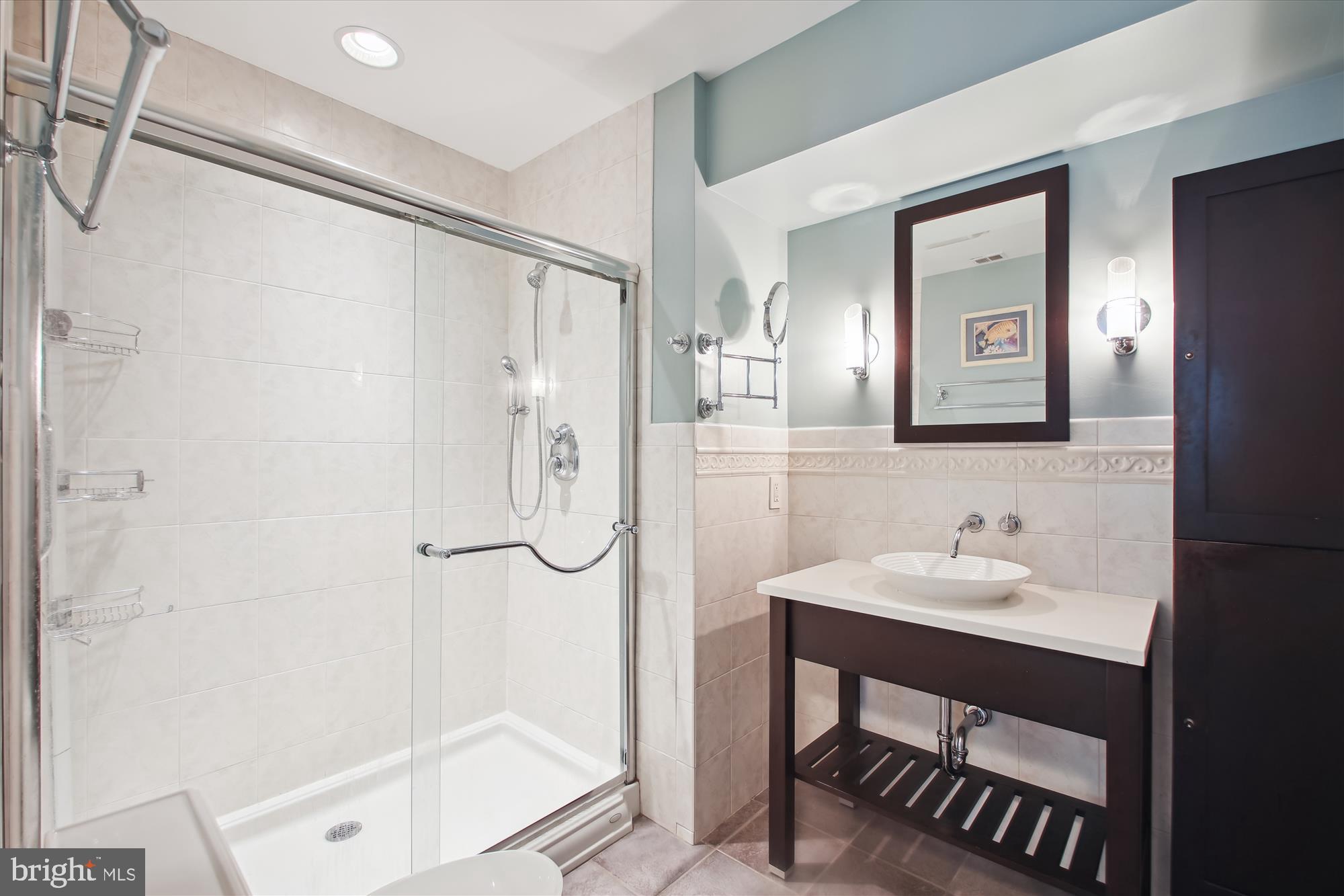 VILLAGE OF CHESAPEAKE HARBOUR - Residential Lease