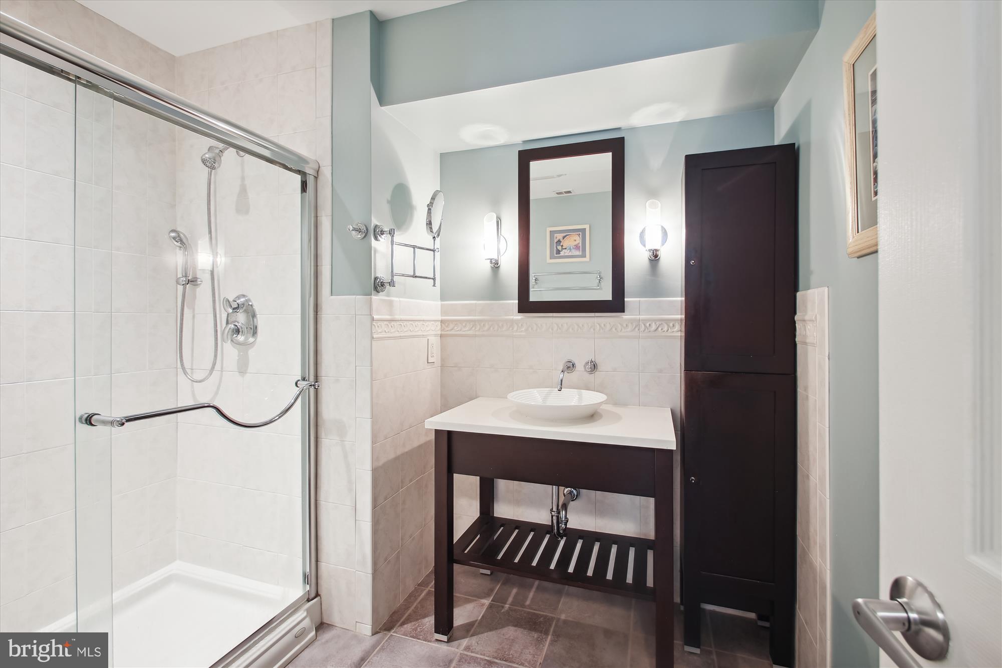 VILLAGE OF CHESAPEAKE HARBOUR - Residential Lease