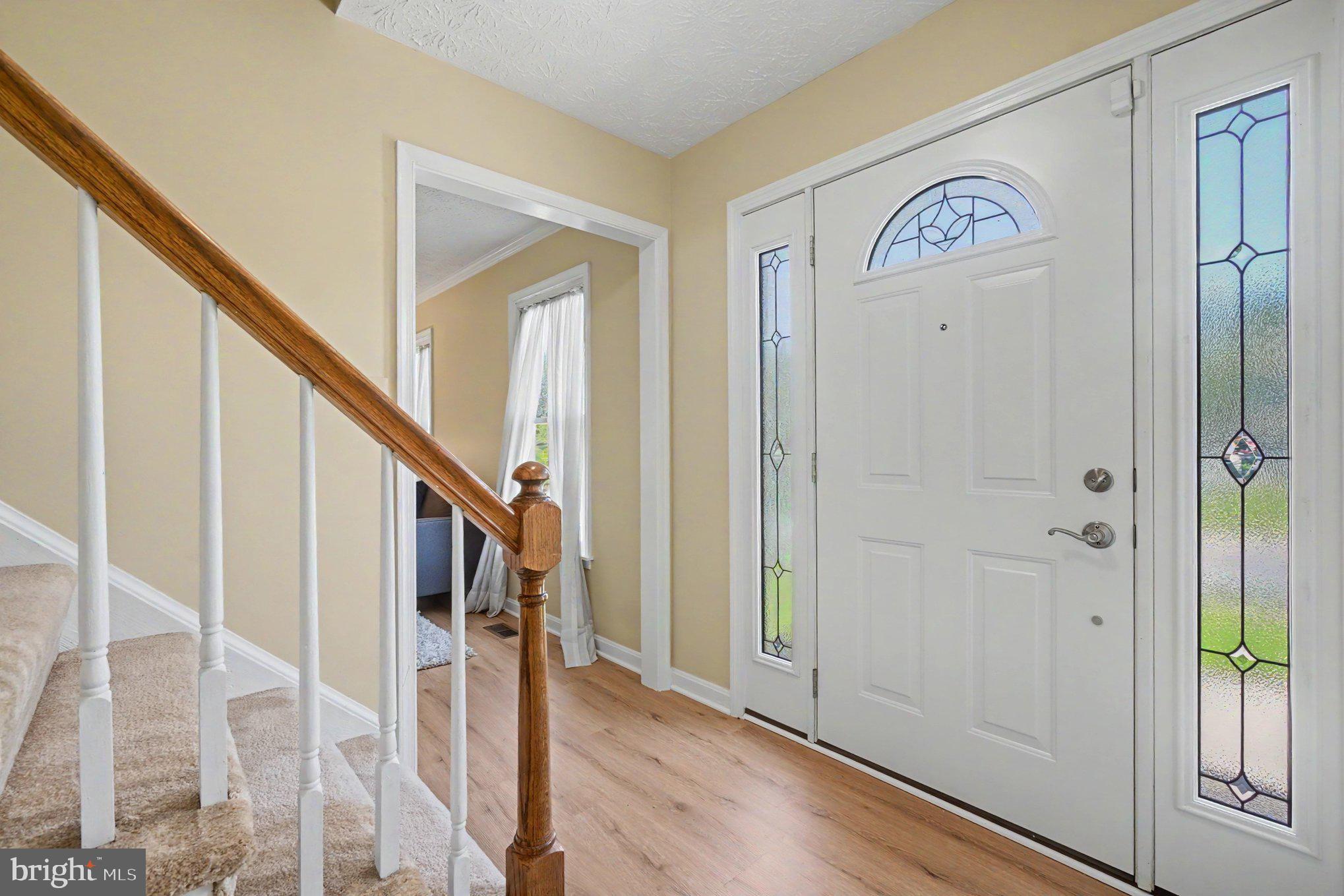 1562 BENTLEY CIRCLE