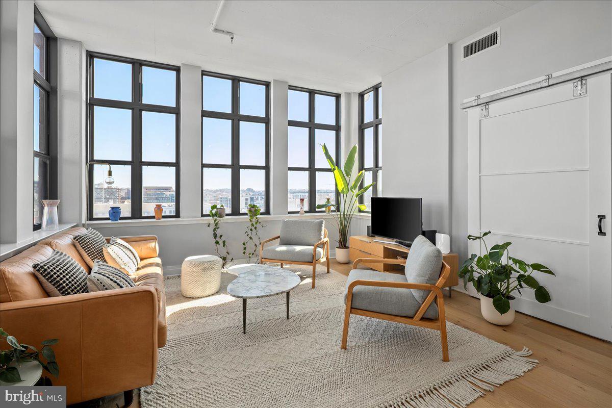 2020 12TH STREET NW 812