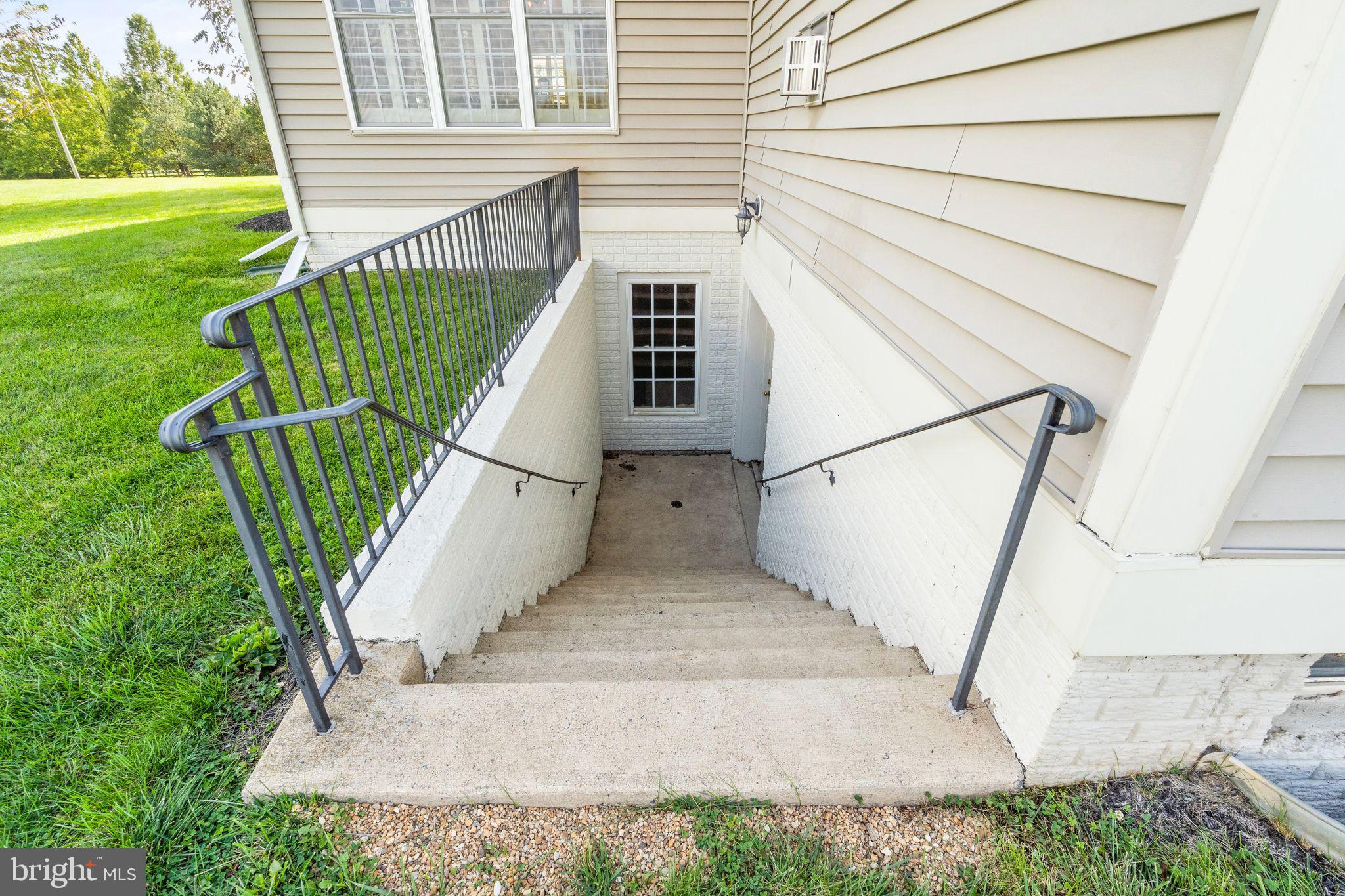 WATERFORD VIEW ESTATES - Residential