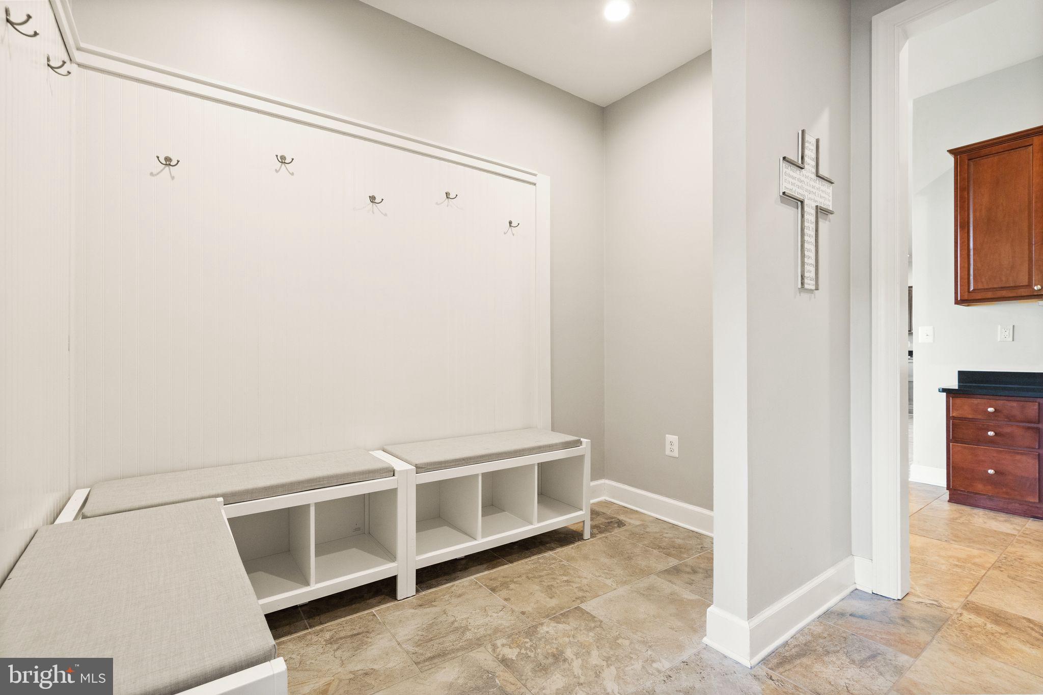 WATERFORD VIEW ESTATES - Residential