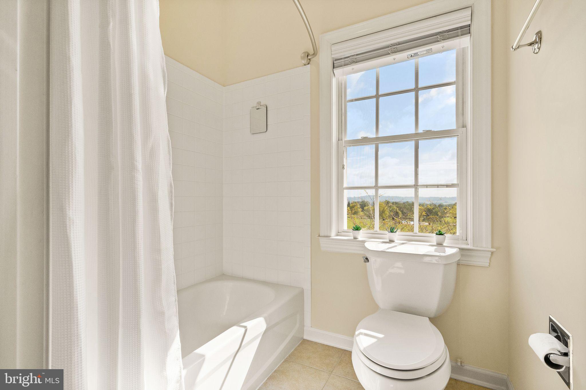 WATERFORD VIEW ESTATES - Residential