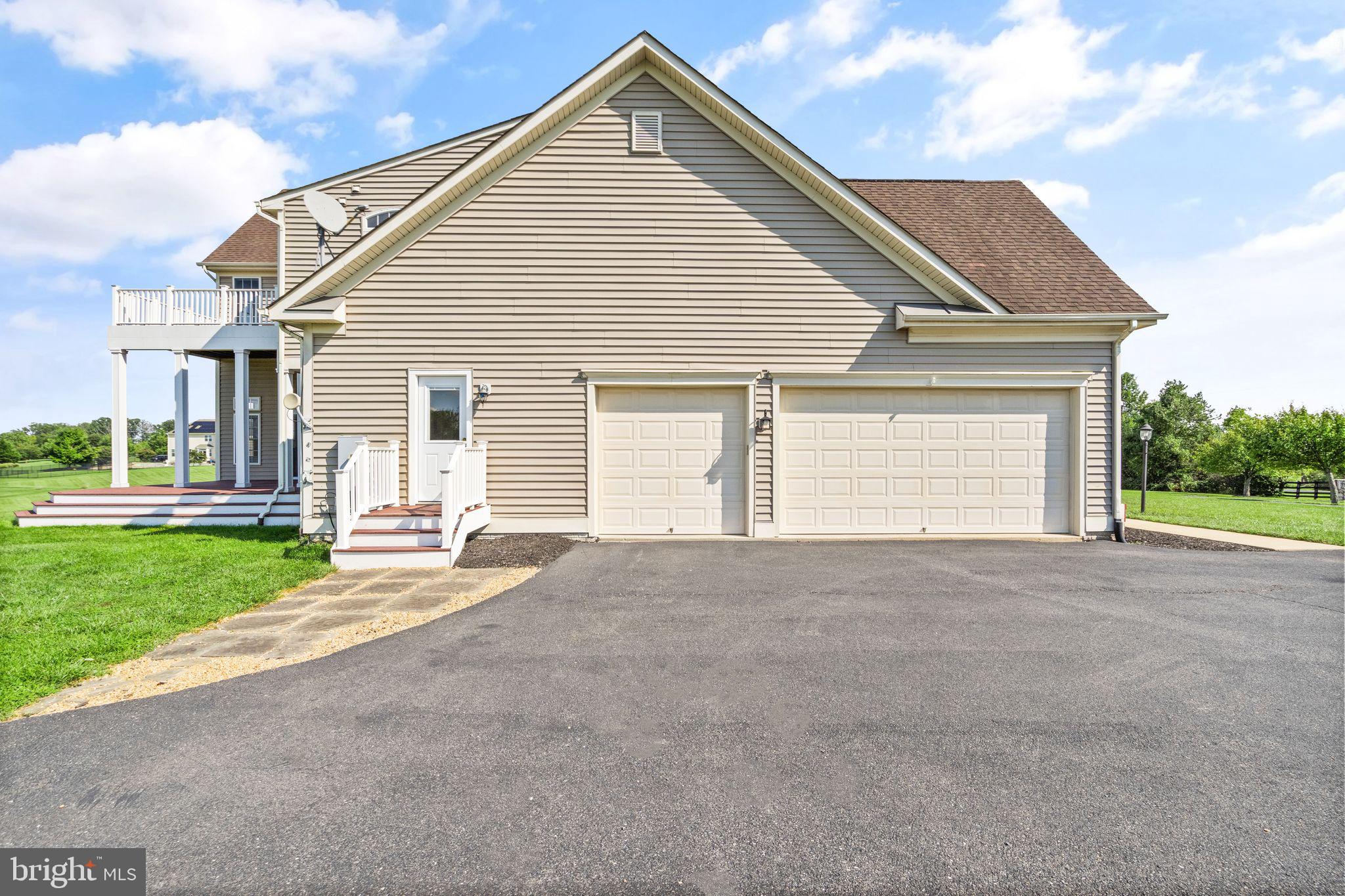 WATERFORD VIEW ESTATES - Residential