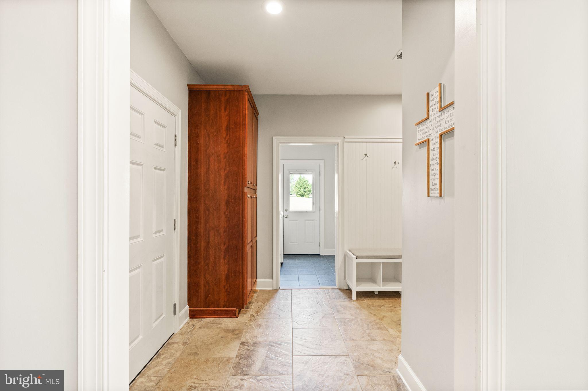 WATERFORD VIEW ESTATES - Residential