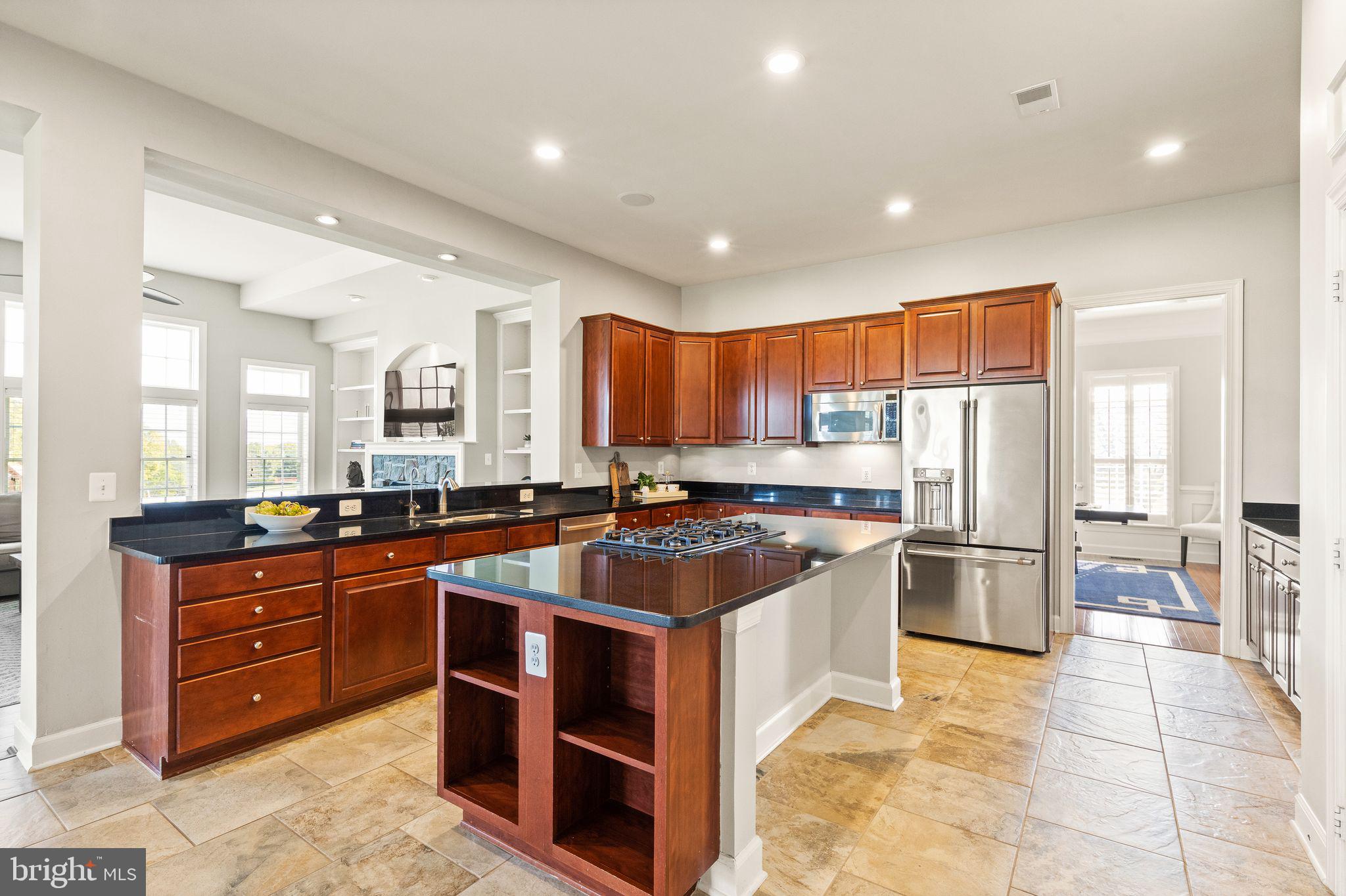 WATERFORD VIEW ESTATES - Residential