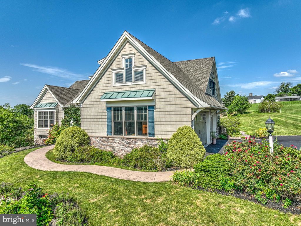 Photo of 3 BUENA VISTA LN, DENVER, PA 17517 (MLS # PALA2037742)