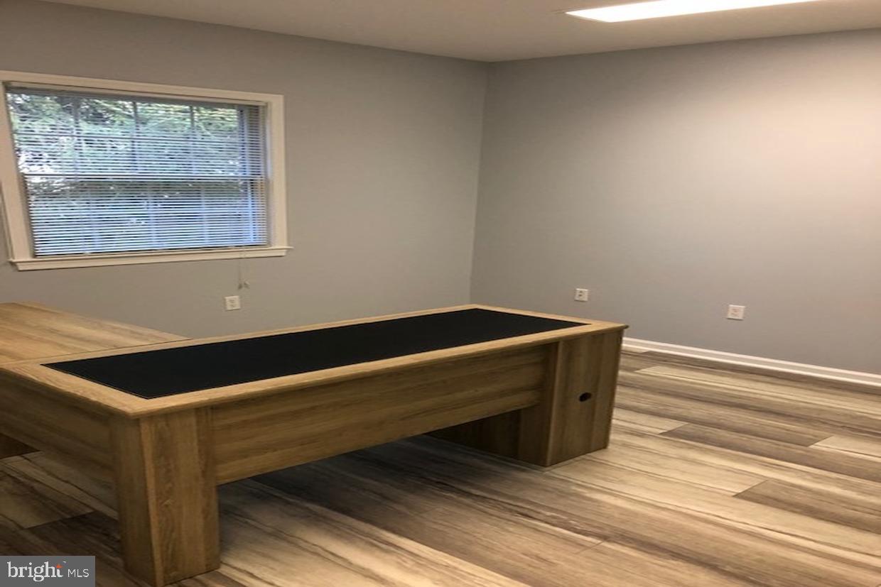 HERNDON - Commercial Lease