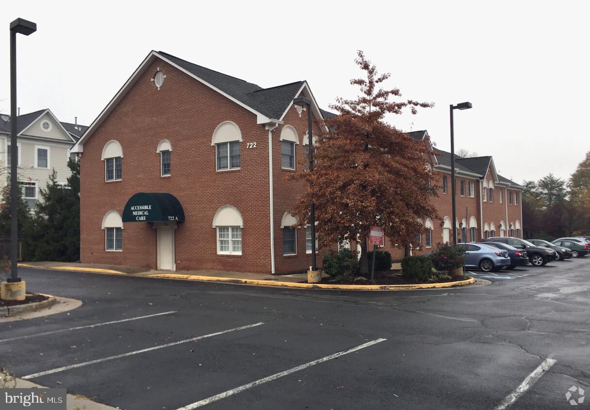 HERNDON - Commercial Lease