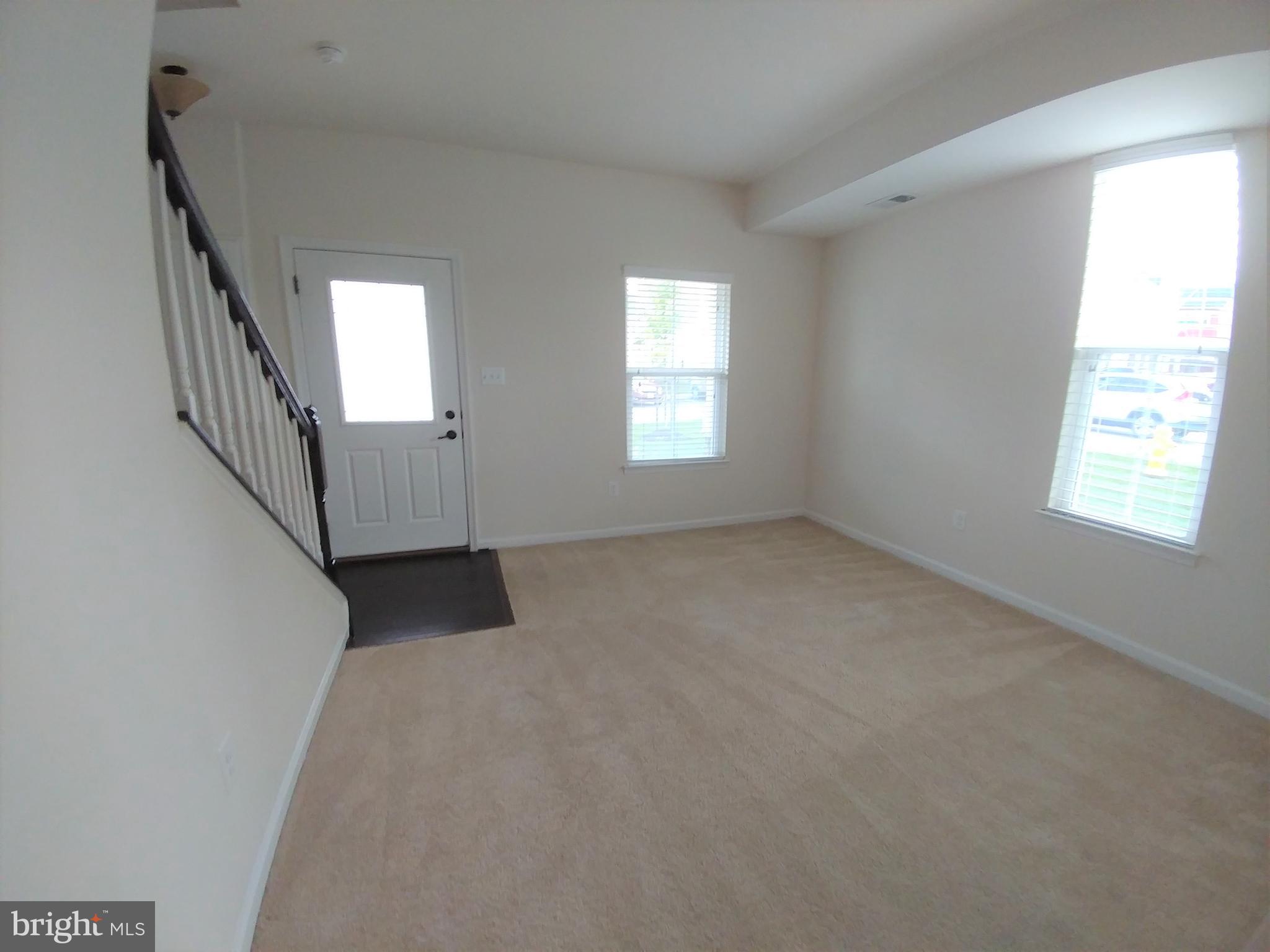 CREEKSIDE VILLAGE - Residential