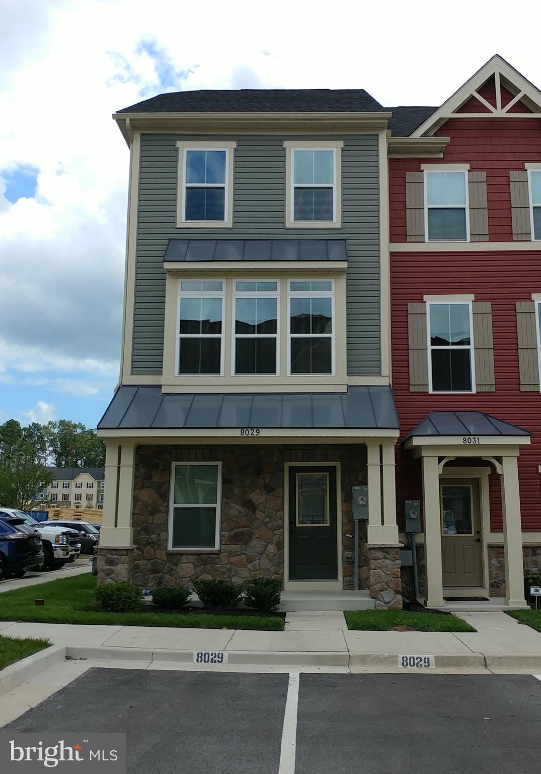 CREEKSIDE VILLAGE - Residential