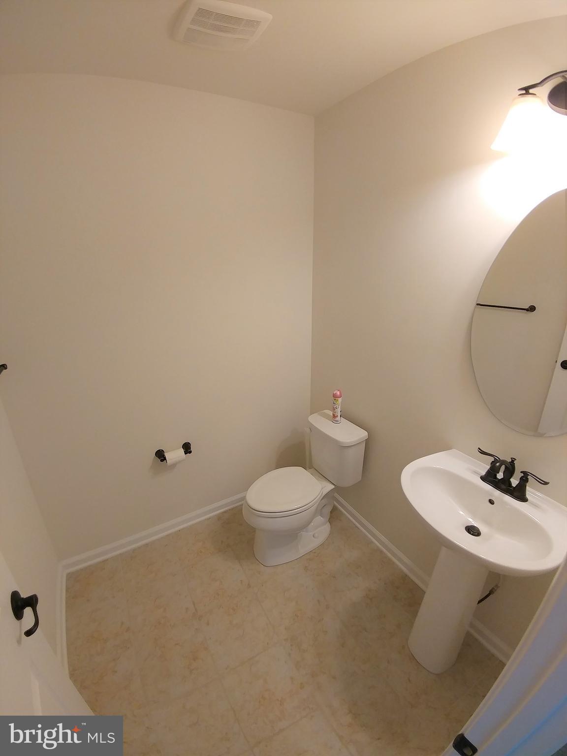 CREEKSIDE VILLAGE - Residential