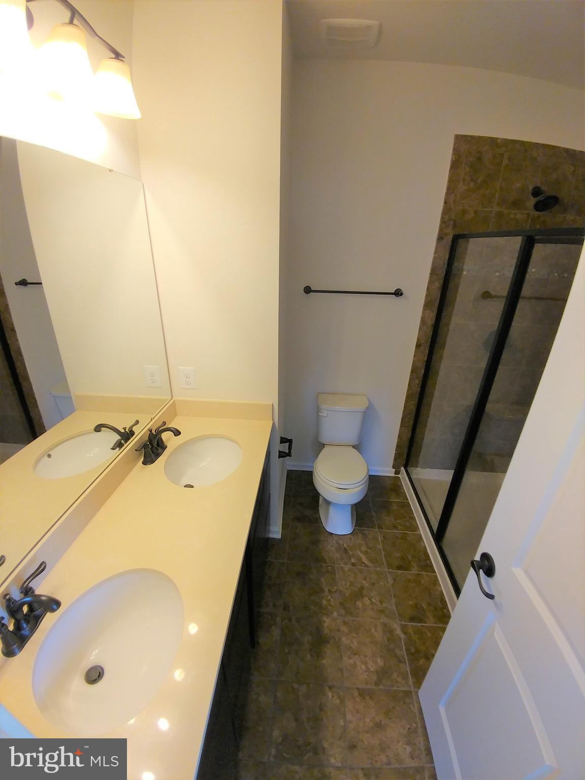 CREEKSIDE VILLAGE - Residential