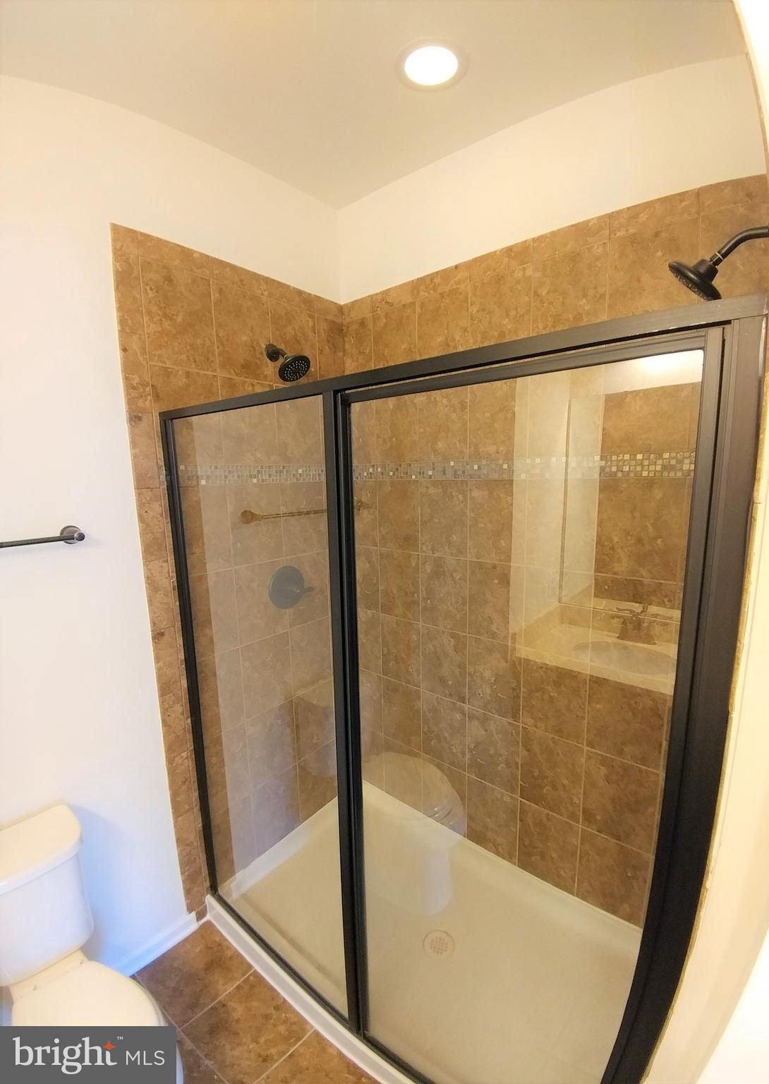 CREEKSIDE VILLAGE - Residential