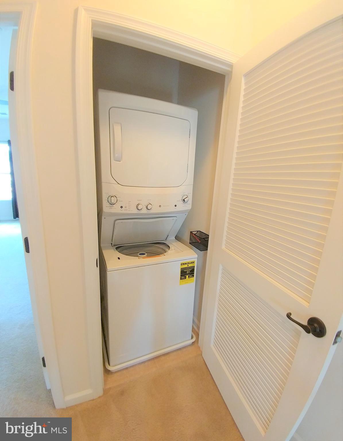 CREEKSIDE VILLAGE - Residential