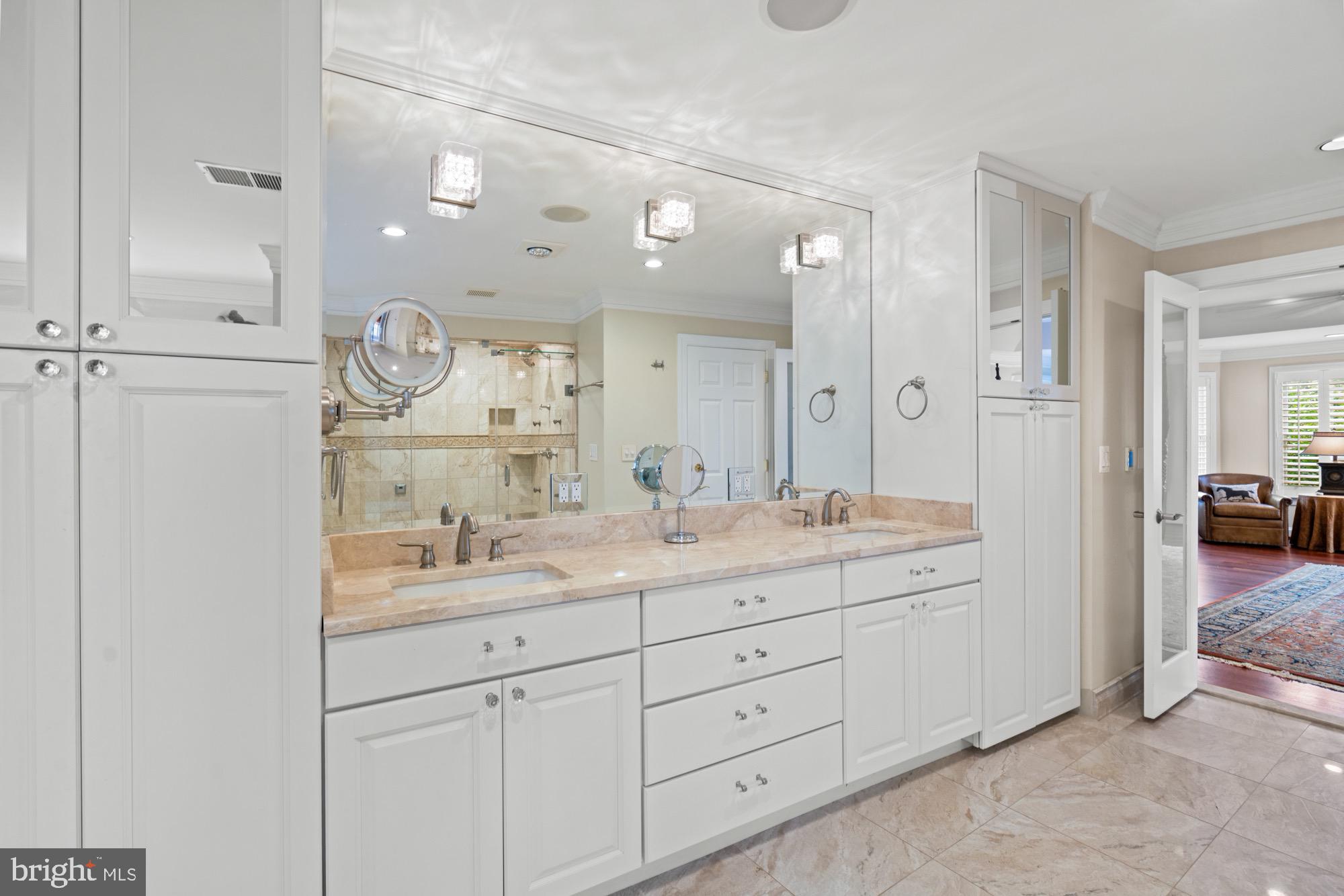 MADRILLON FARMS - Residential