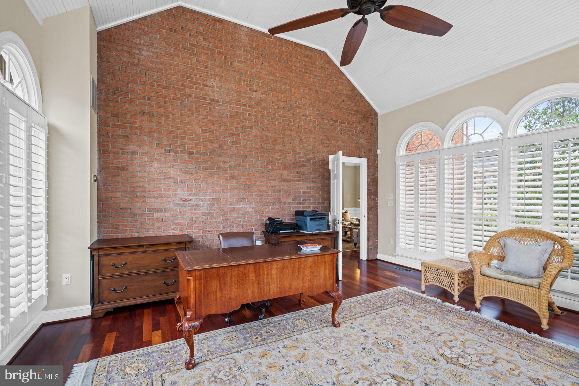 MADRILLON FARMS - Residential