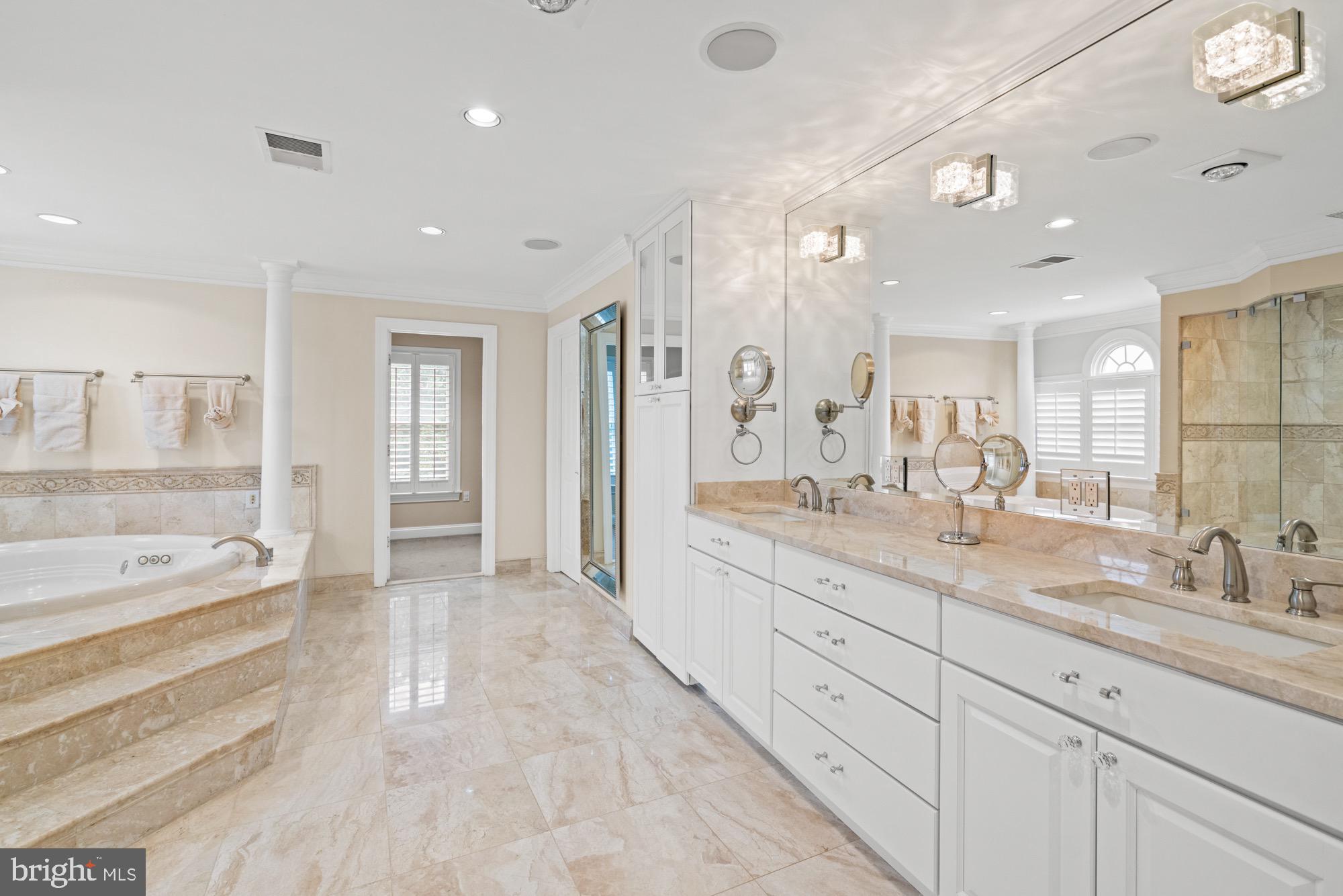 MADRILLON FARMS - Residential