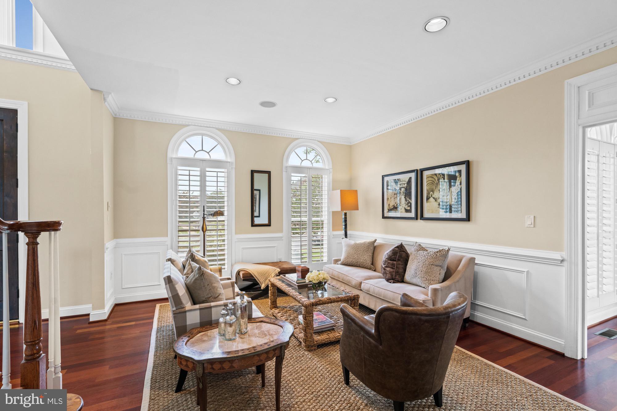 MADRILLON FARMS - Residential