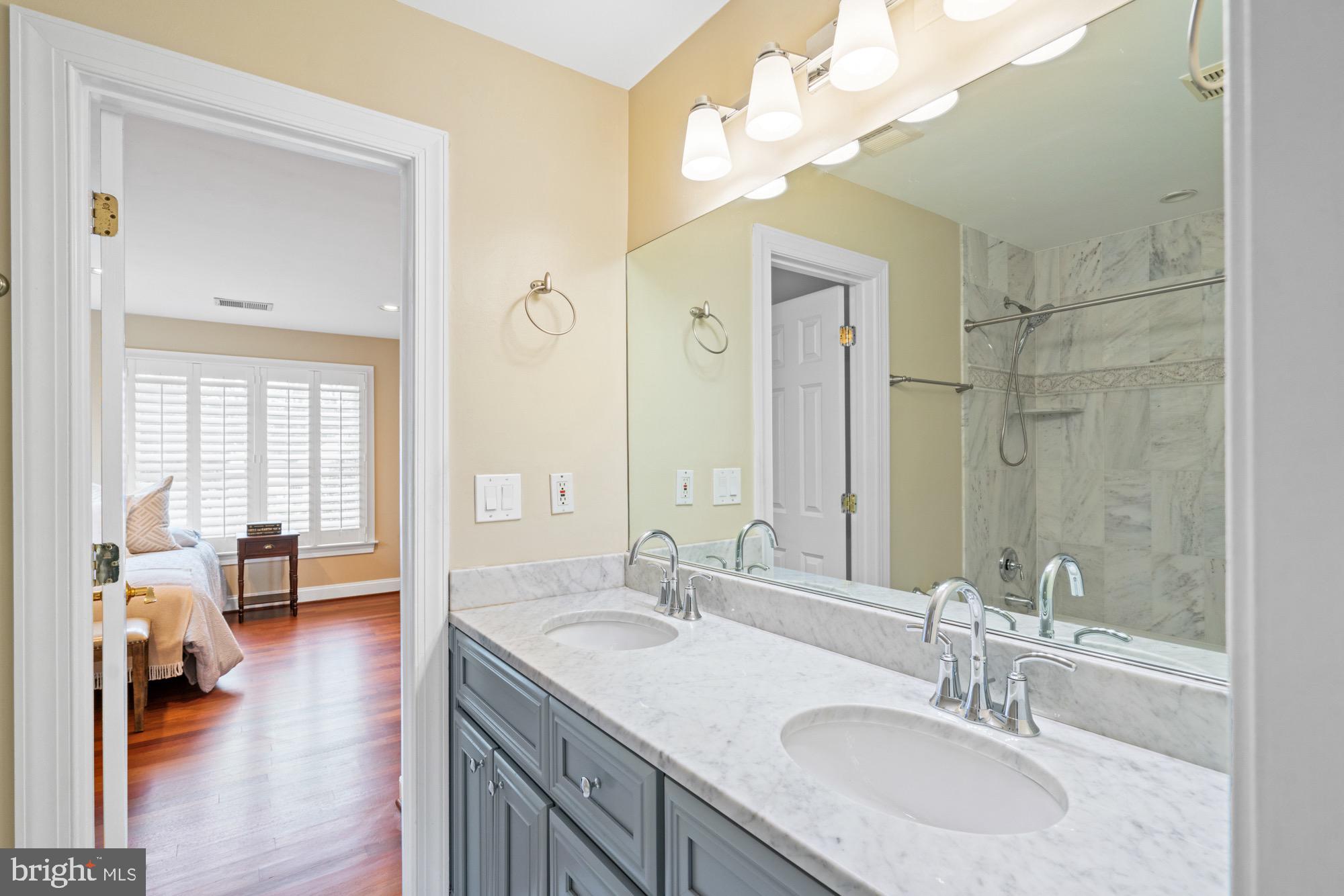 MADRILLON FARMS - Residential