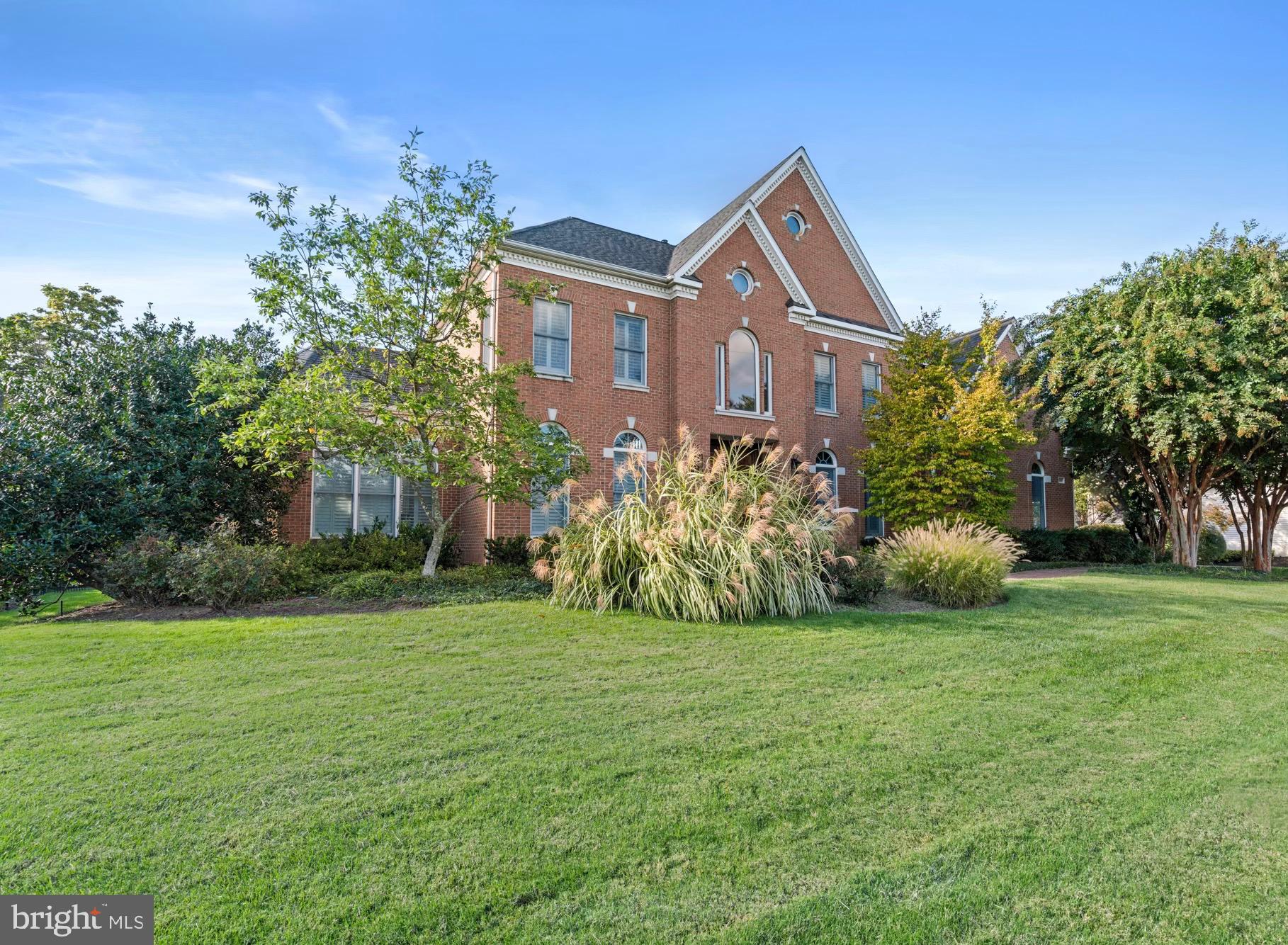 MADRILLON FARMS - Residential