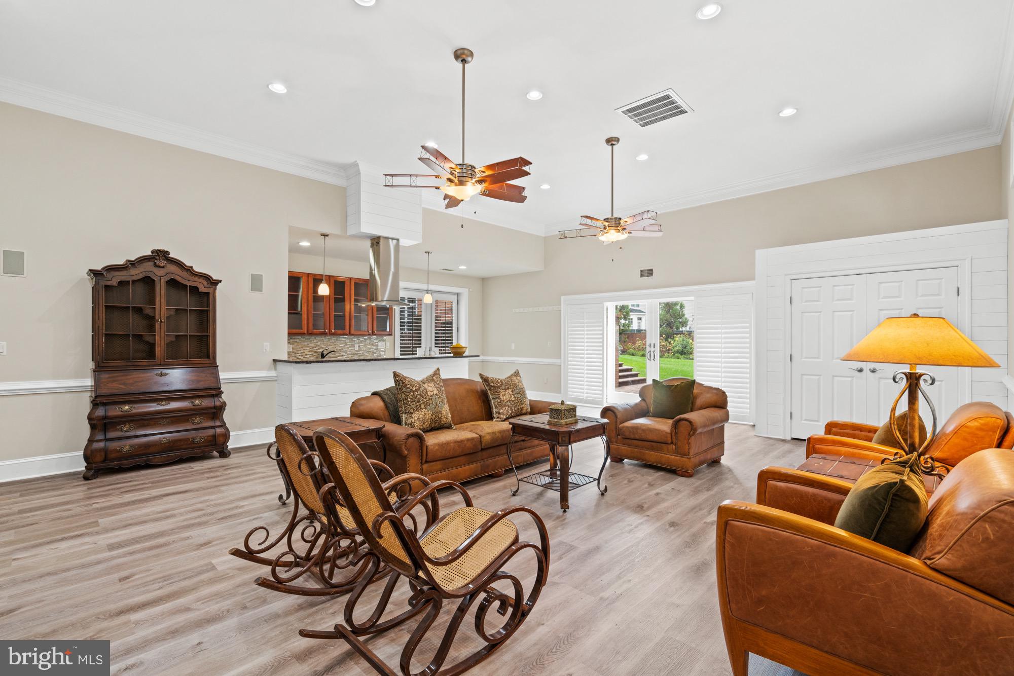 MADRILLON FARMS - Residential