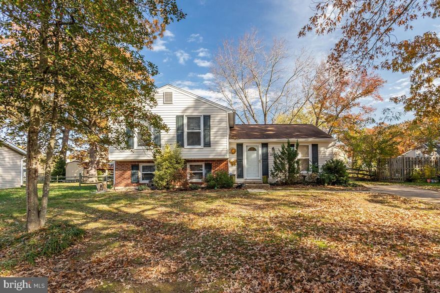 *ESTATE SALE* 

This home will give a savvy first time homebuyer a great opportunity to put their touch on it! Needs a little TLC which is reflected in the list price, but has many great features! In addition, sellers are applying a $10k cosmetic/repair credit for full list price offers. Priced to sell, sellers are willing to assist in buyer closing costs. House is almost empty and will be professionally cleaned prior to settlement.  One year home warranty provided!

Welcome to this beautiful 3 level home in the Wakefield Community! Generous main level features formal living room, dining room, and kitchen. Spacious deck and huge back yard for entertaining. Upper level has 2 bedrooms and 2 full bathrooms (one perfectly situated in the primary bedroom). Lower level features a basement with a spacious recreation/family room and fireplace (can use as office space, exercise room or play area), third bedroom, one half bathroom and laundry/utility room. Access to neighborhood amenities such as the pool, recreation center, tennis courts and more! Perfectly located near Schools, Restaurants & Shopping.  Make this house your home today!