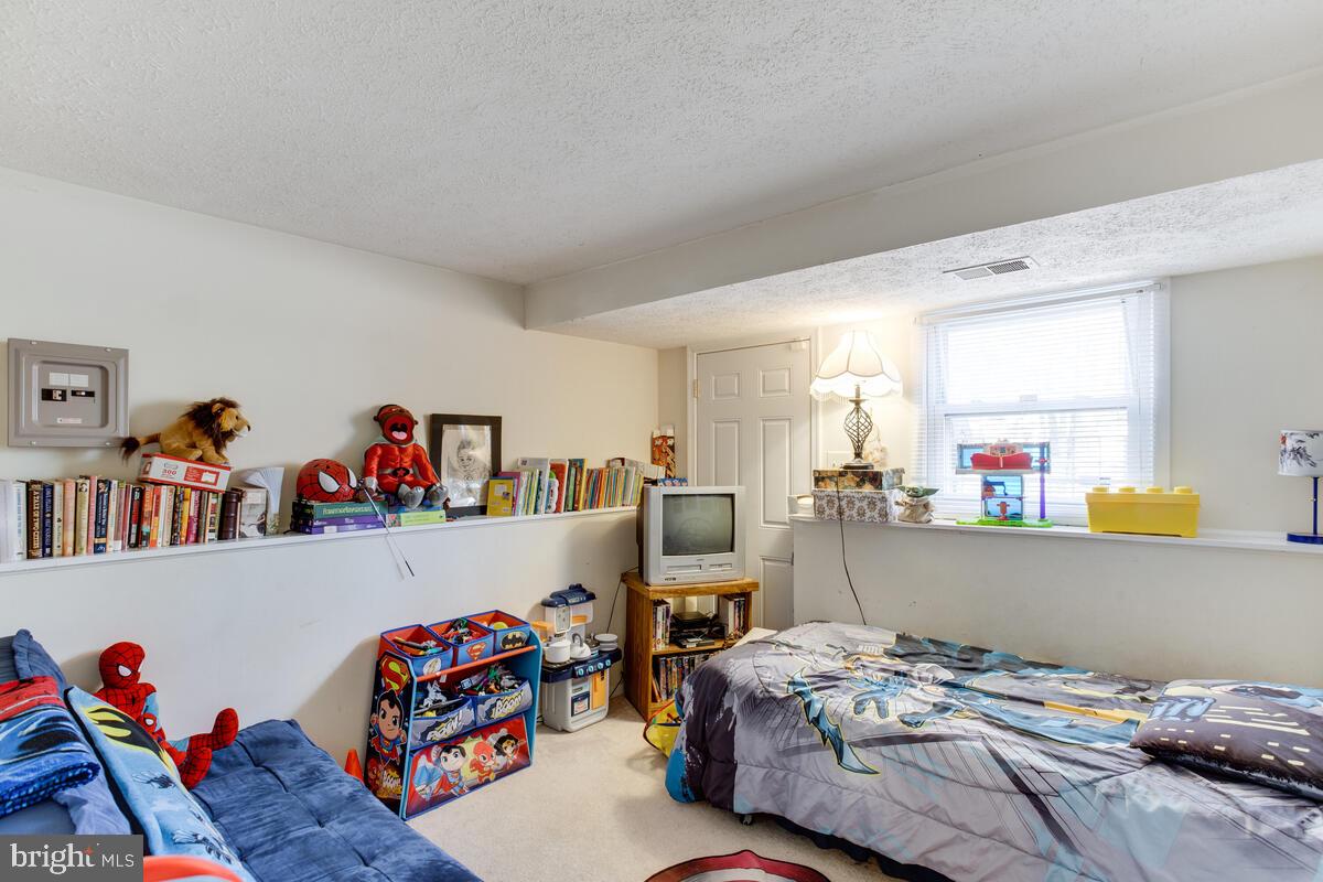 ST CHARLES SUB - WAKEFIELD - Residential