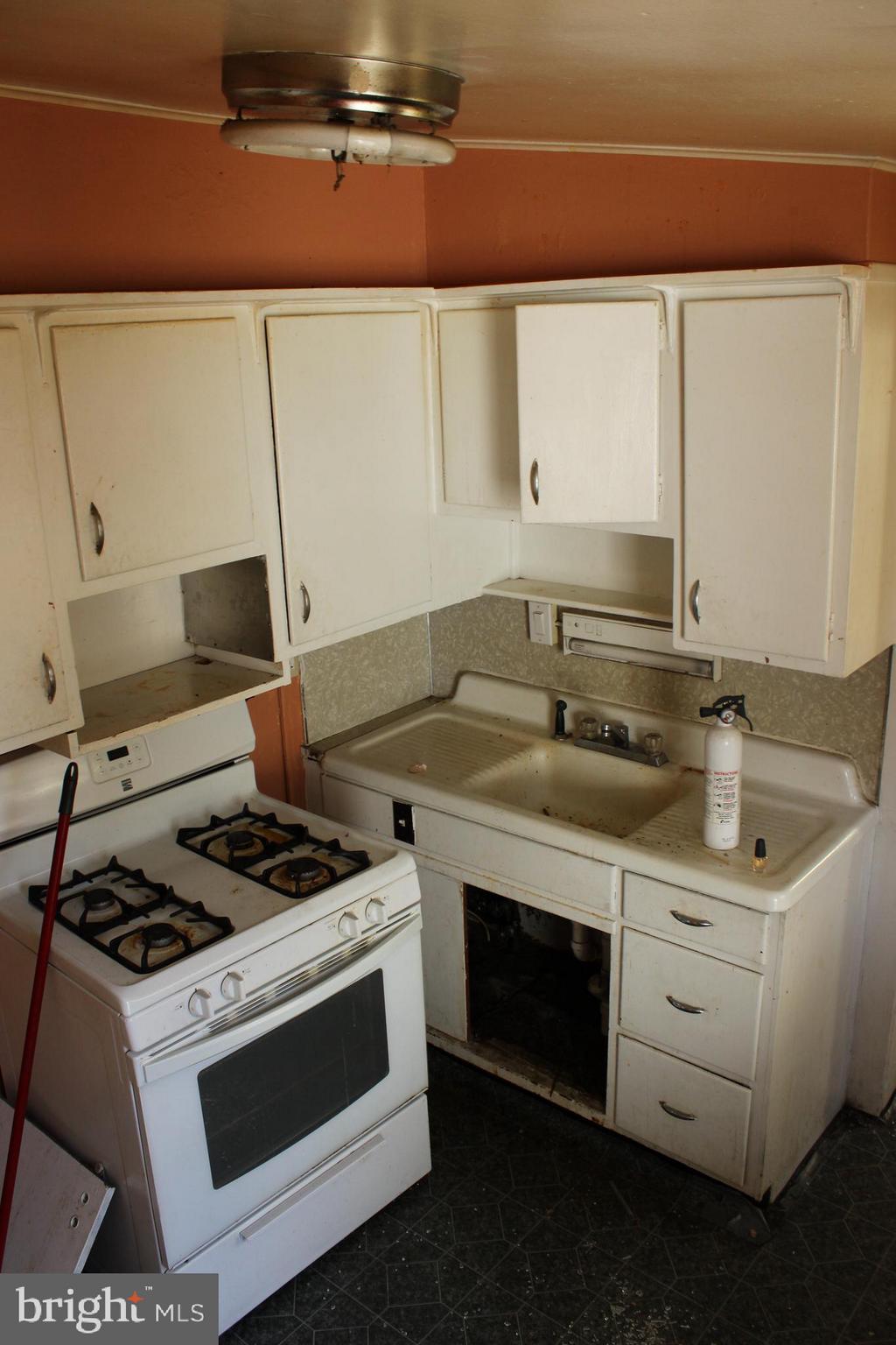 NONE AVAILBABLE - Residential