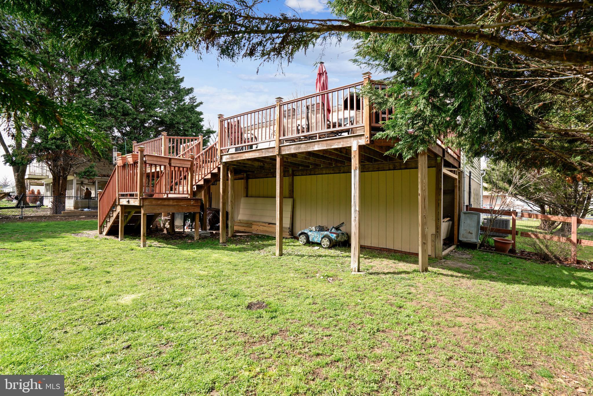 CLOVERFIELDS - Residential