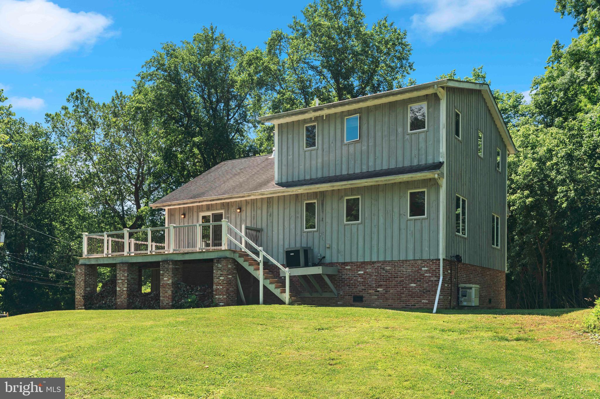 1473 N RIVER ROAD