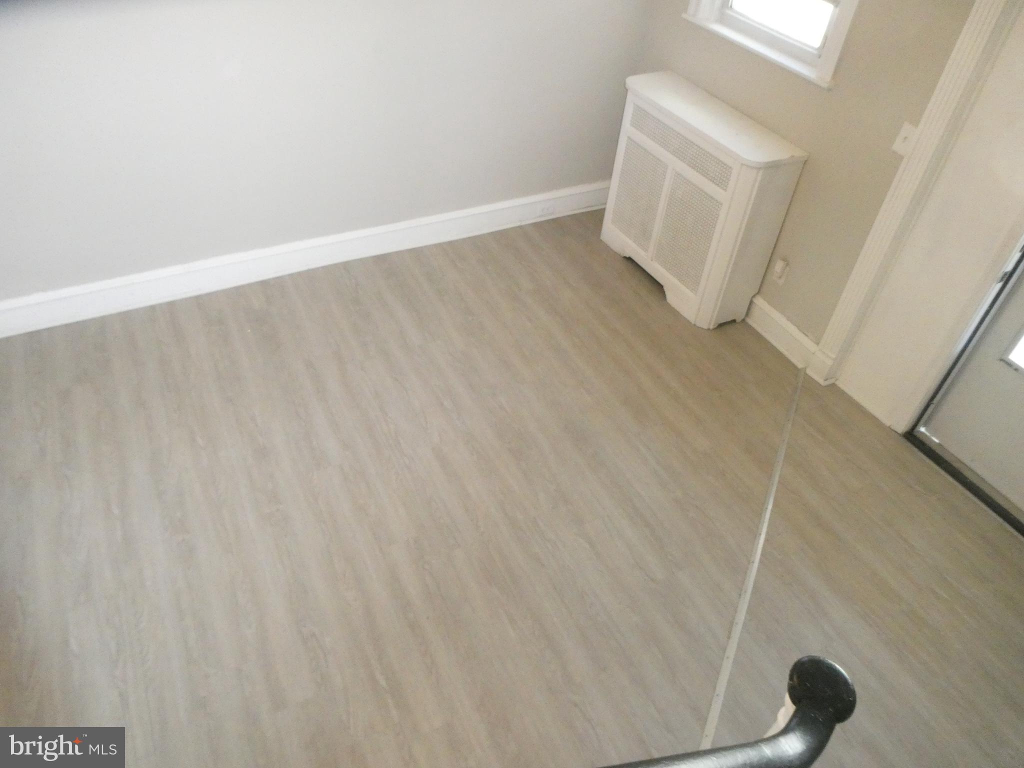 LAWNCREST - Residential