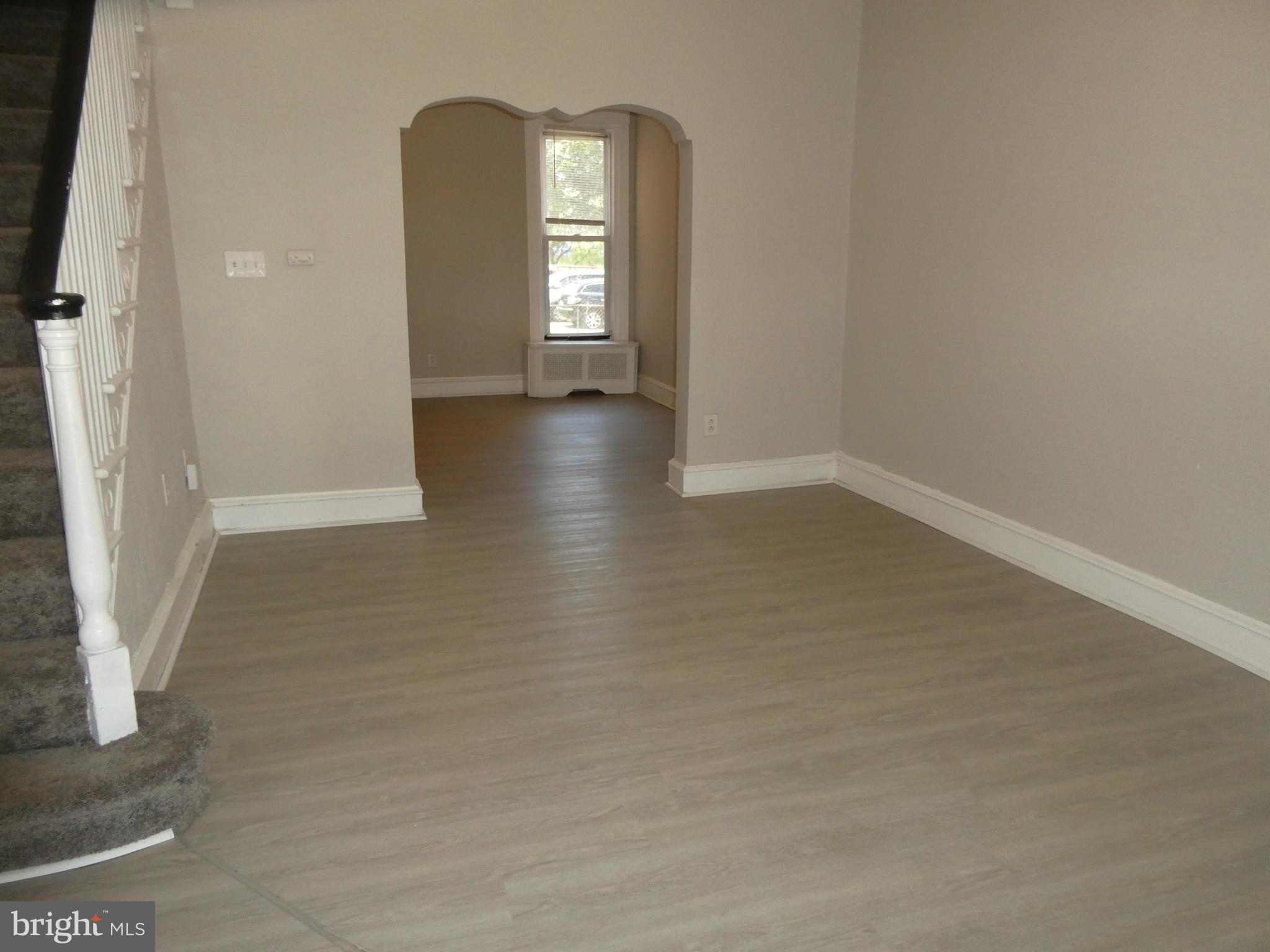 LAWNCREST - Residential