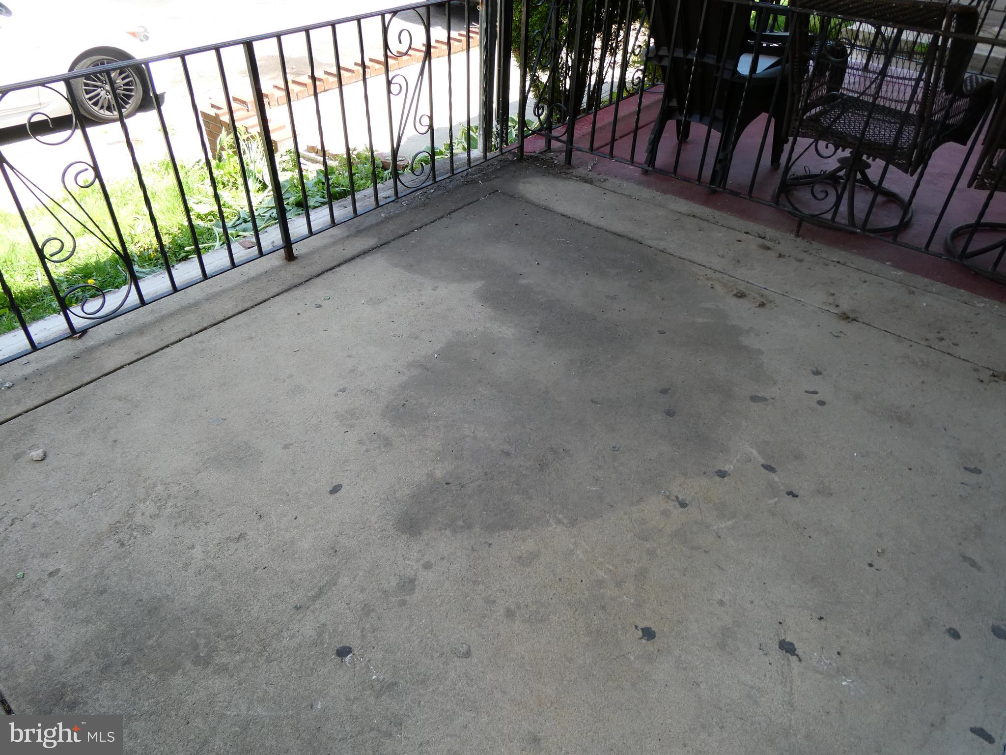 LAWNCREST - Residential