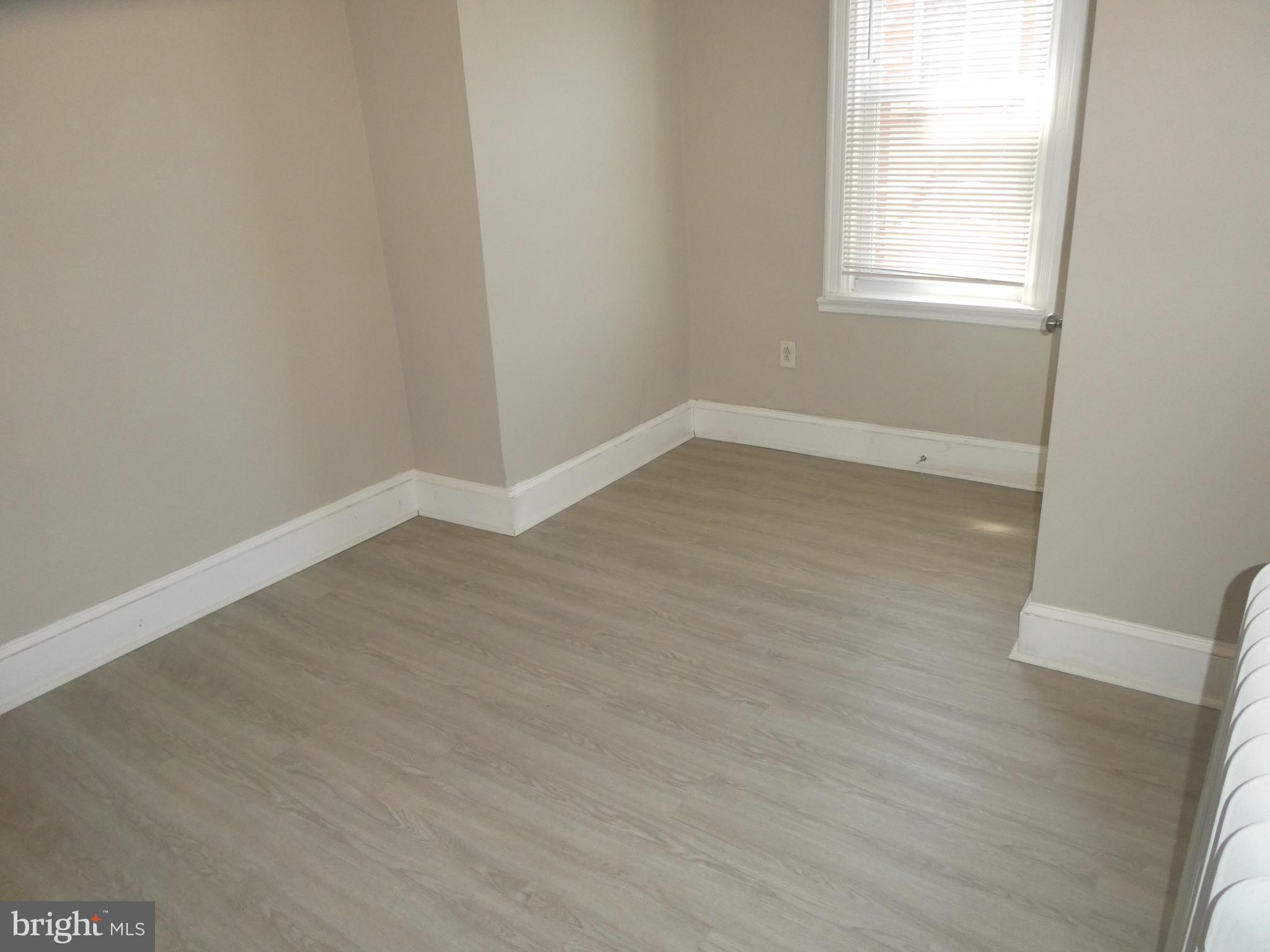 LAWNCREST - Residential