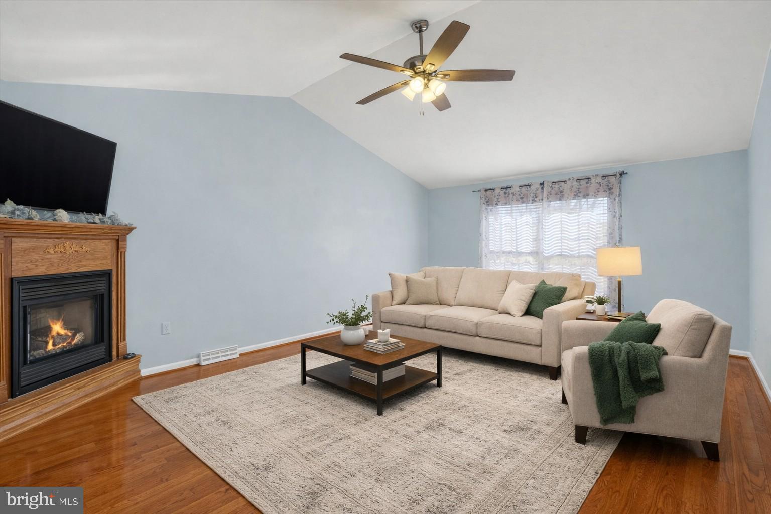 STEWARTSTOWN STATION - Residential