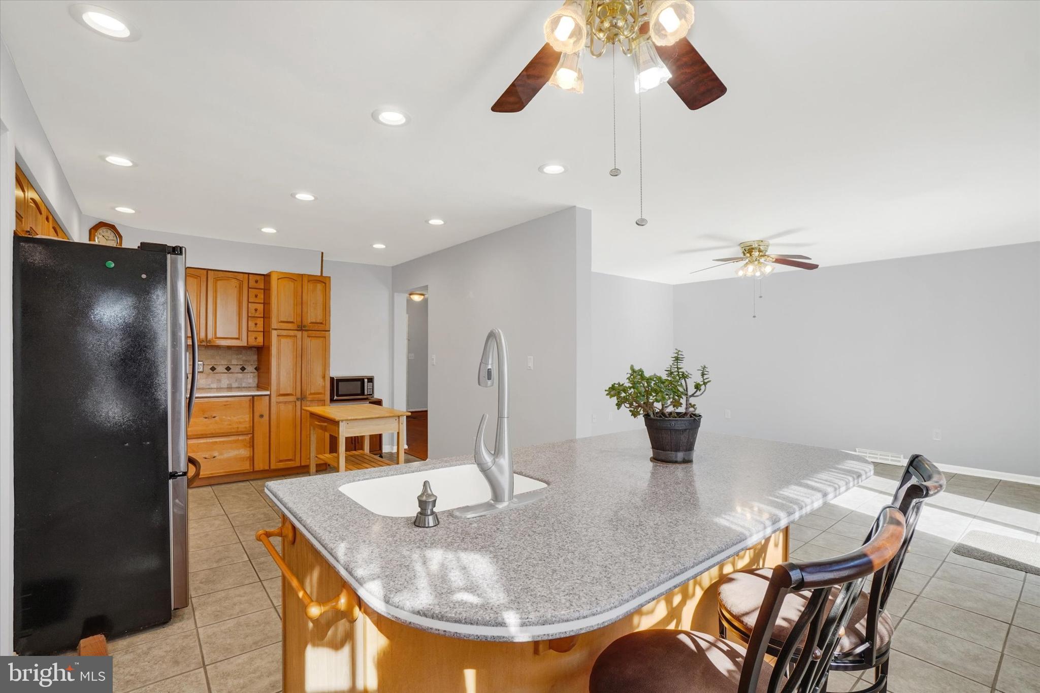 STEWARTSTOWN STATION - Residential