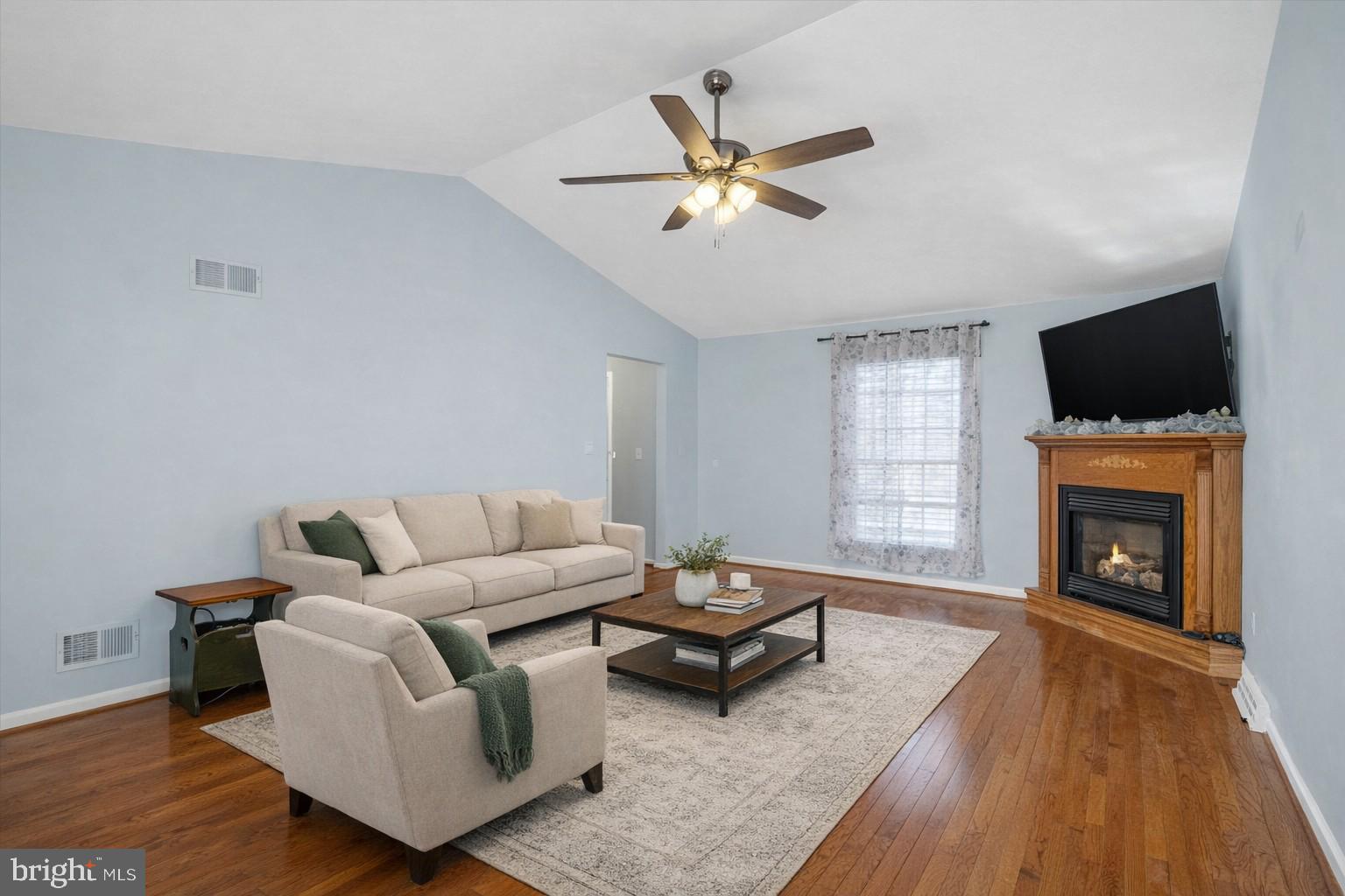 STEWARTSTOWN STATION - Residential