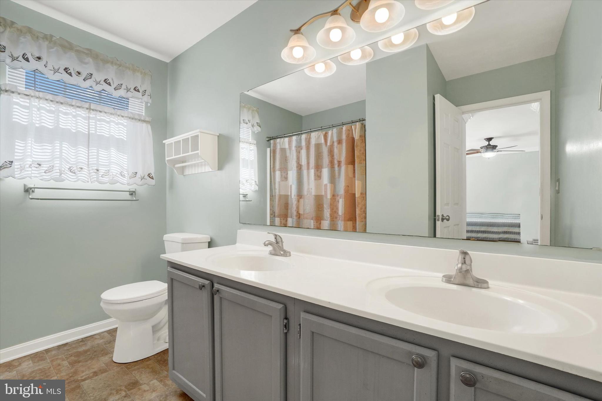 STEWARTSTOWN STATION - Residential