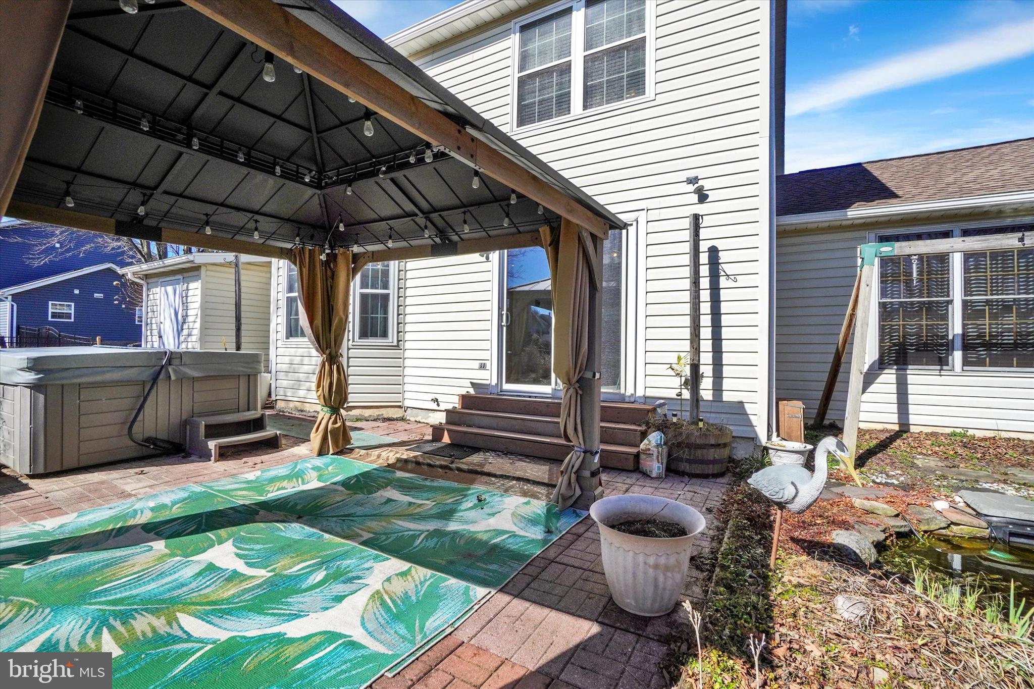 STEWARTSTOWN STATION - Residential