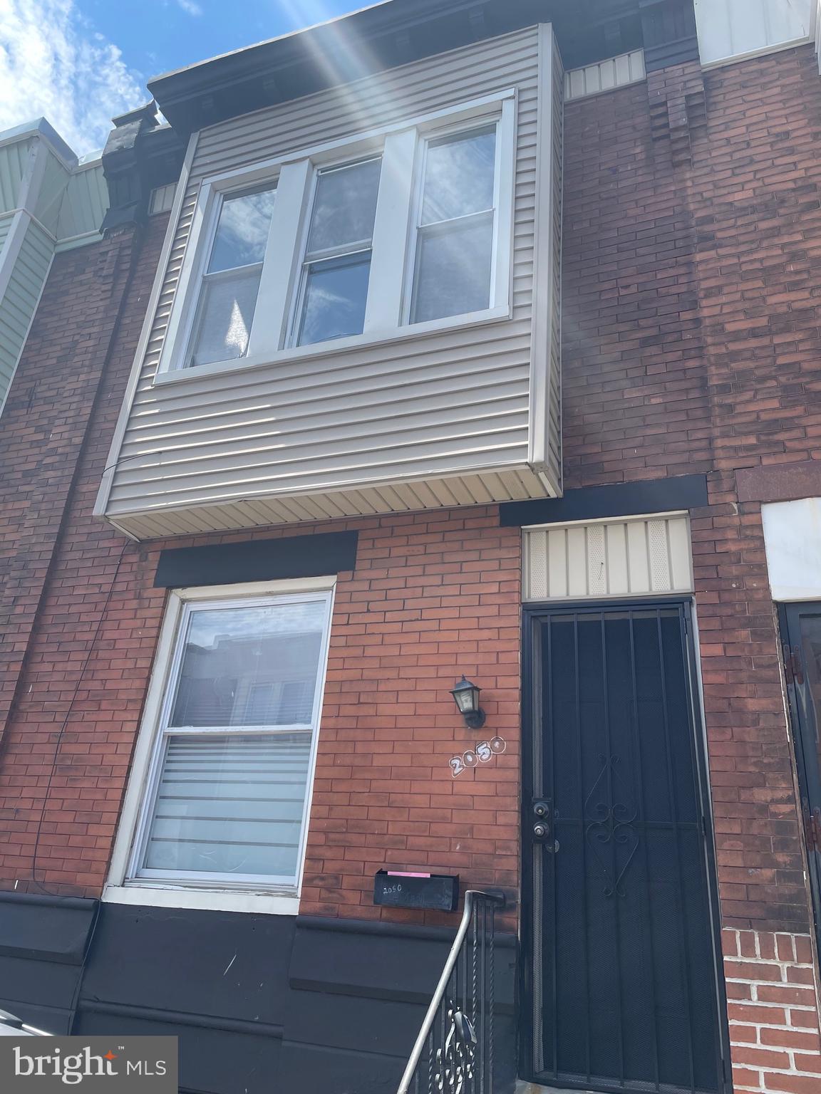 EAST KENSINGTON - Residential